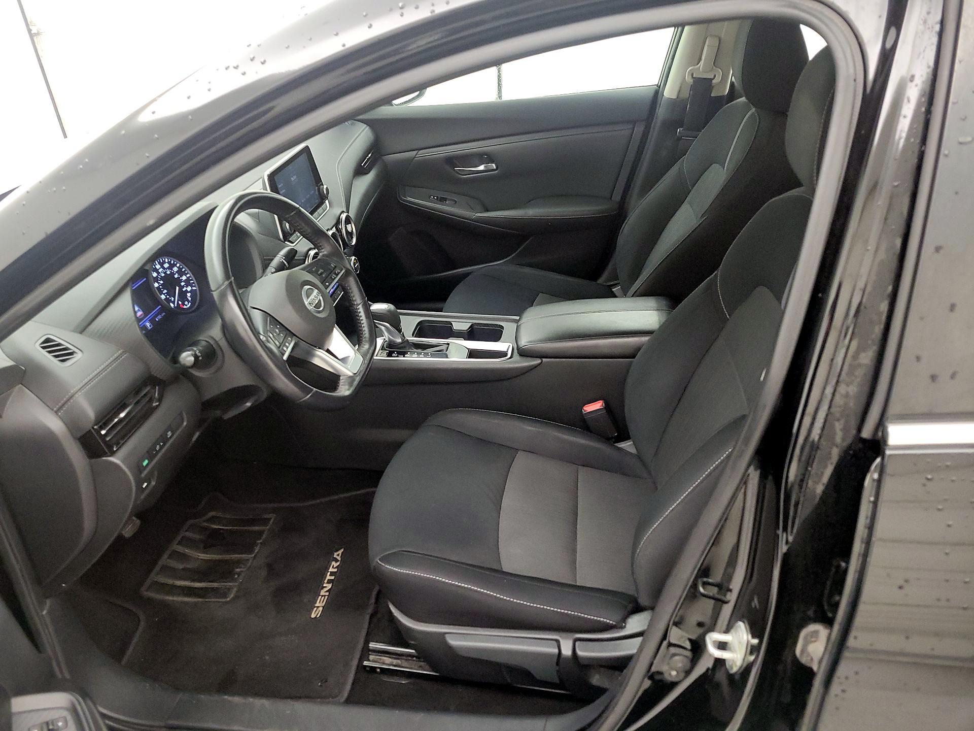 Thumbnail: 2020 Nissan Sentra - 11