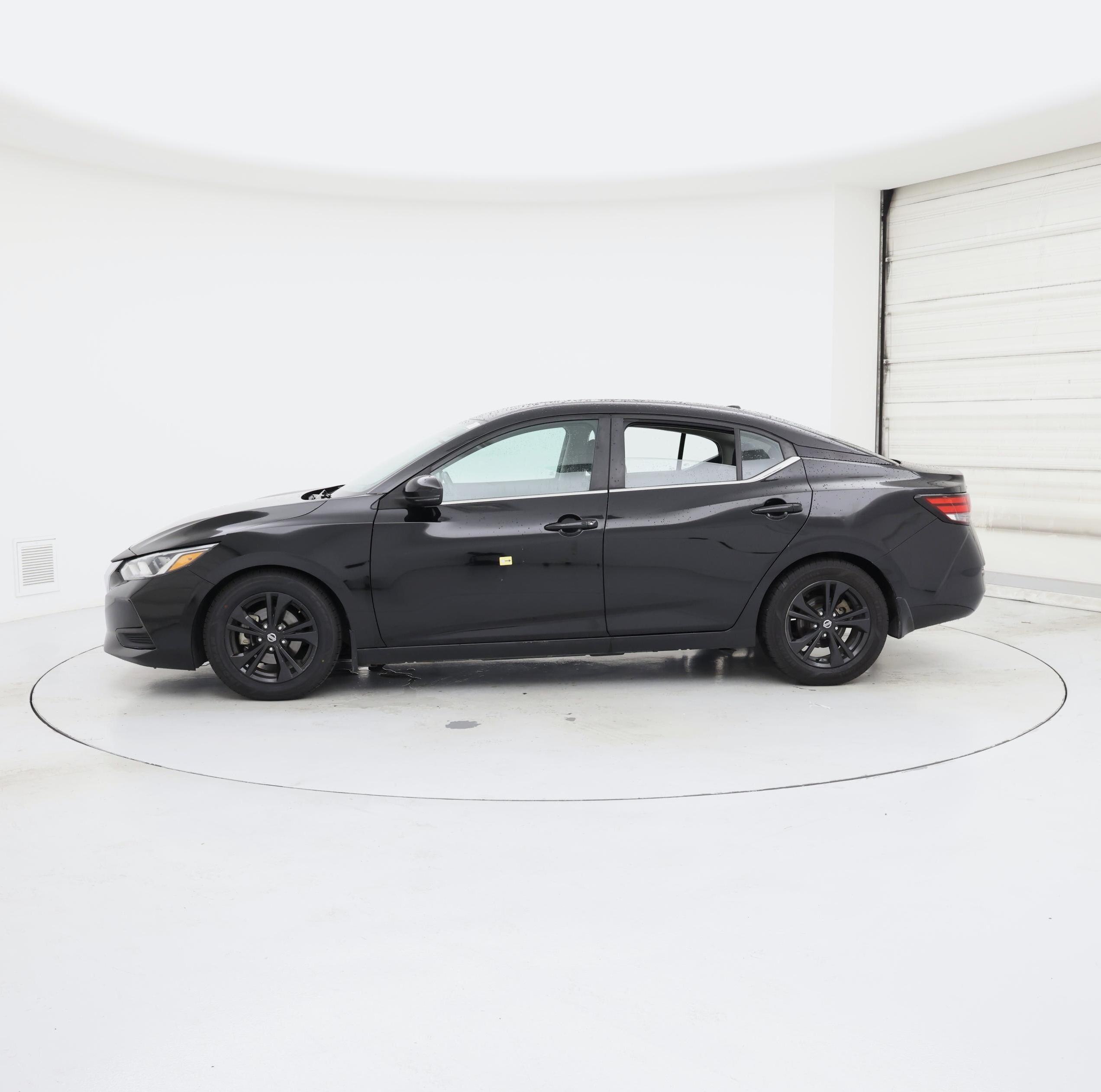 Thumbnail: 2020 Nissan Sentra - 3