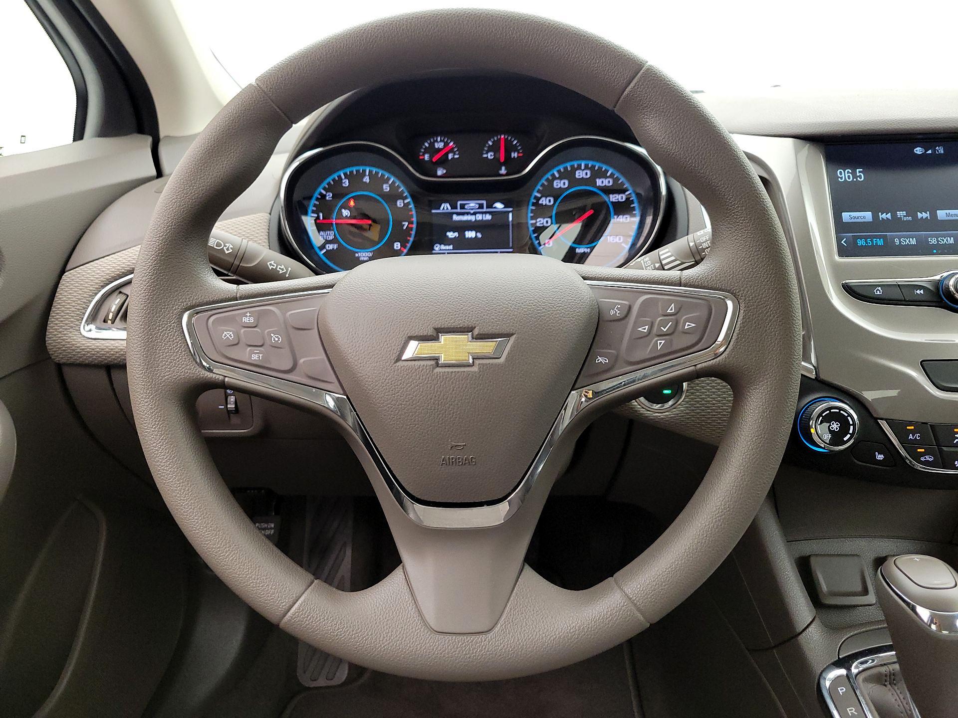 Thumbnail: 2017 Chevrolet Cruze - 10