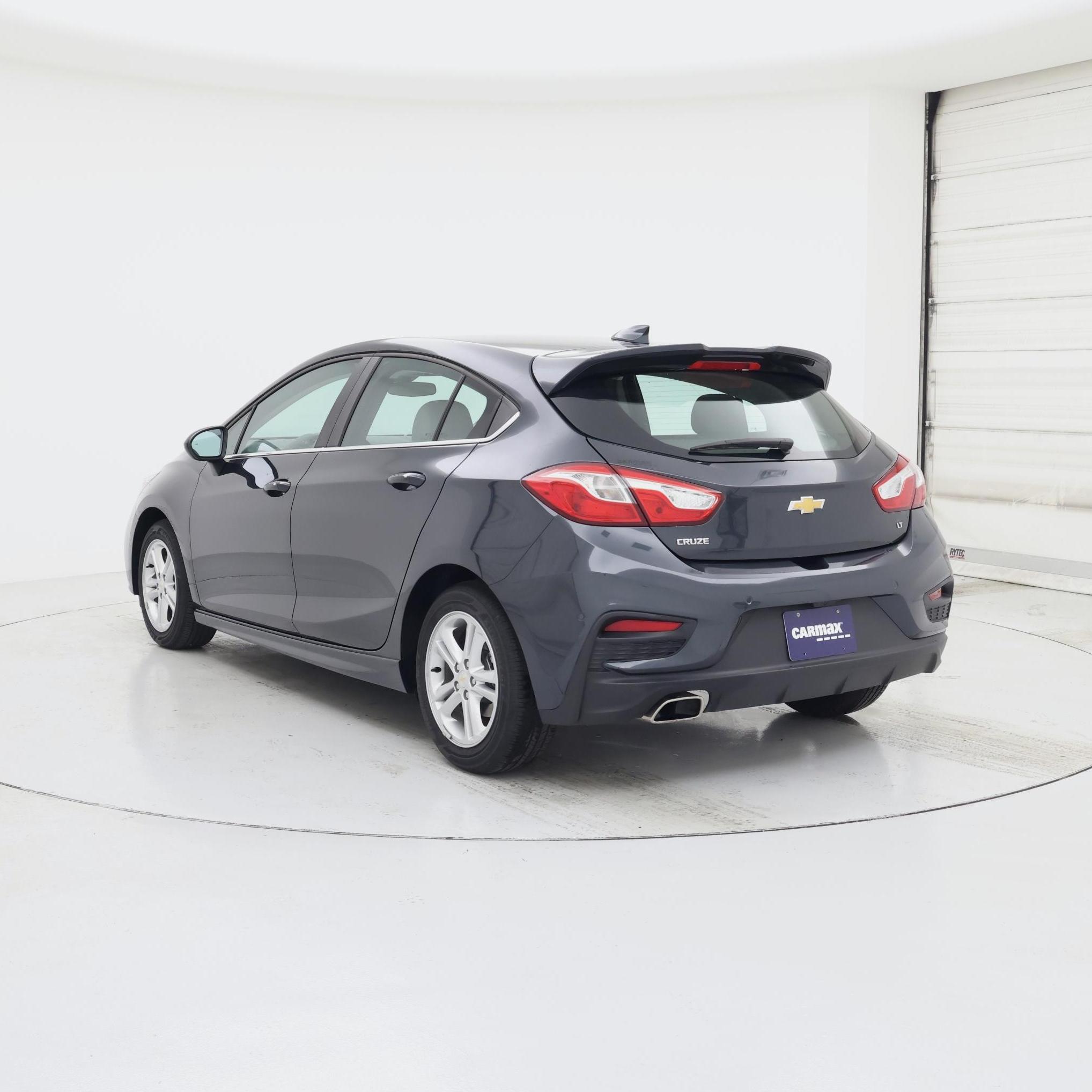 Thumbnail: 2017 Chevrolet Cruze - 2