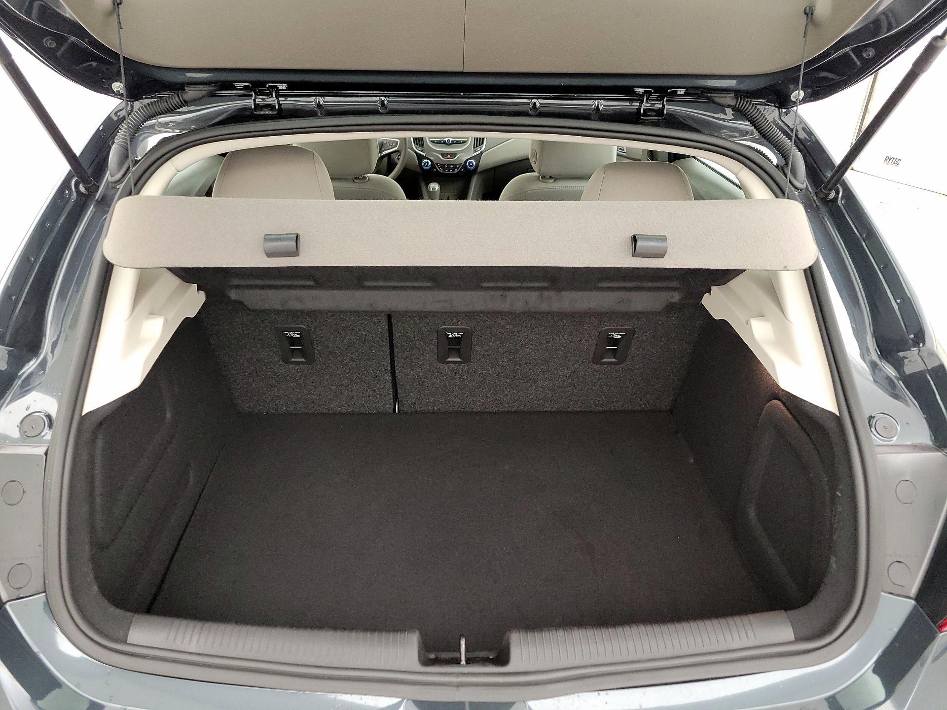 Thumbnail: 2017 Chevrolet Cruze - 20