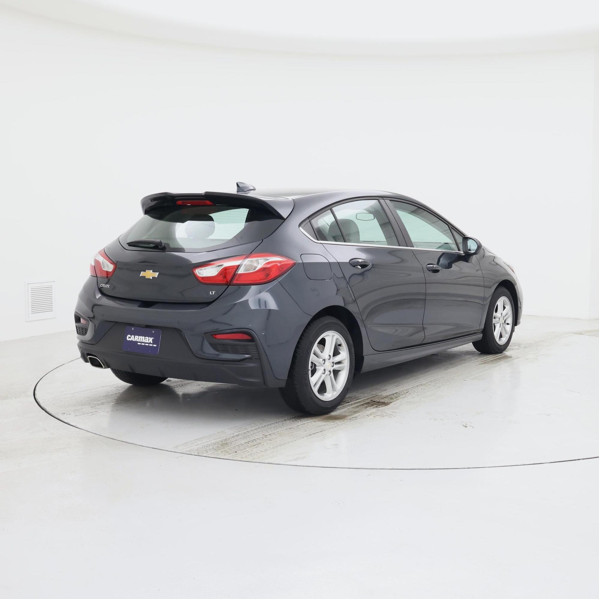 Thumbnail: 2017 Chevrolet Cruze - 8