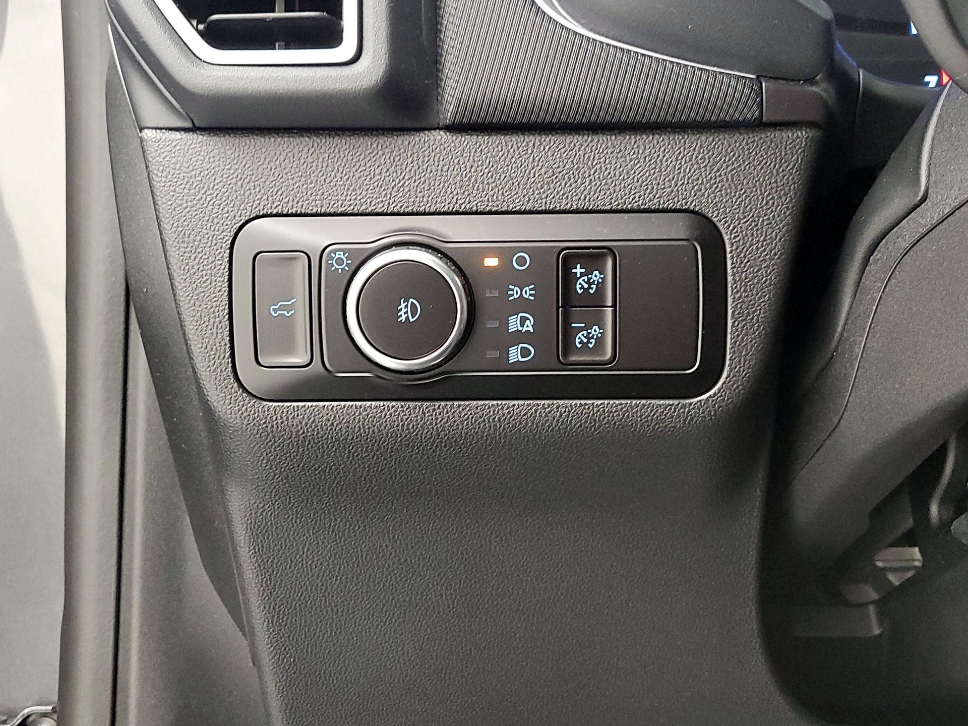 Thumbnail: 2023 Ford Bronco Sport - 13