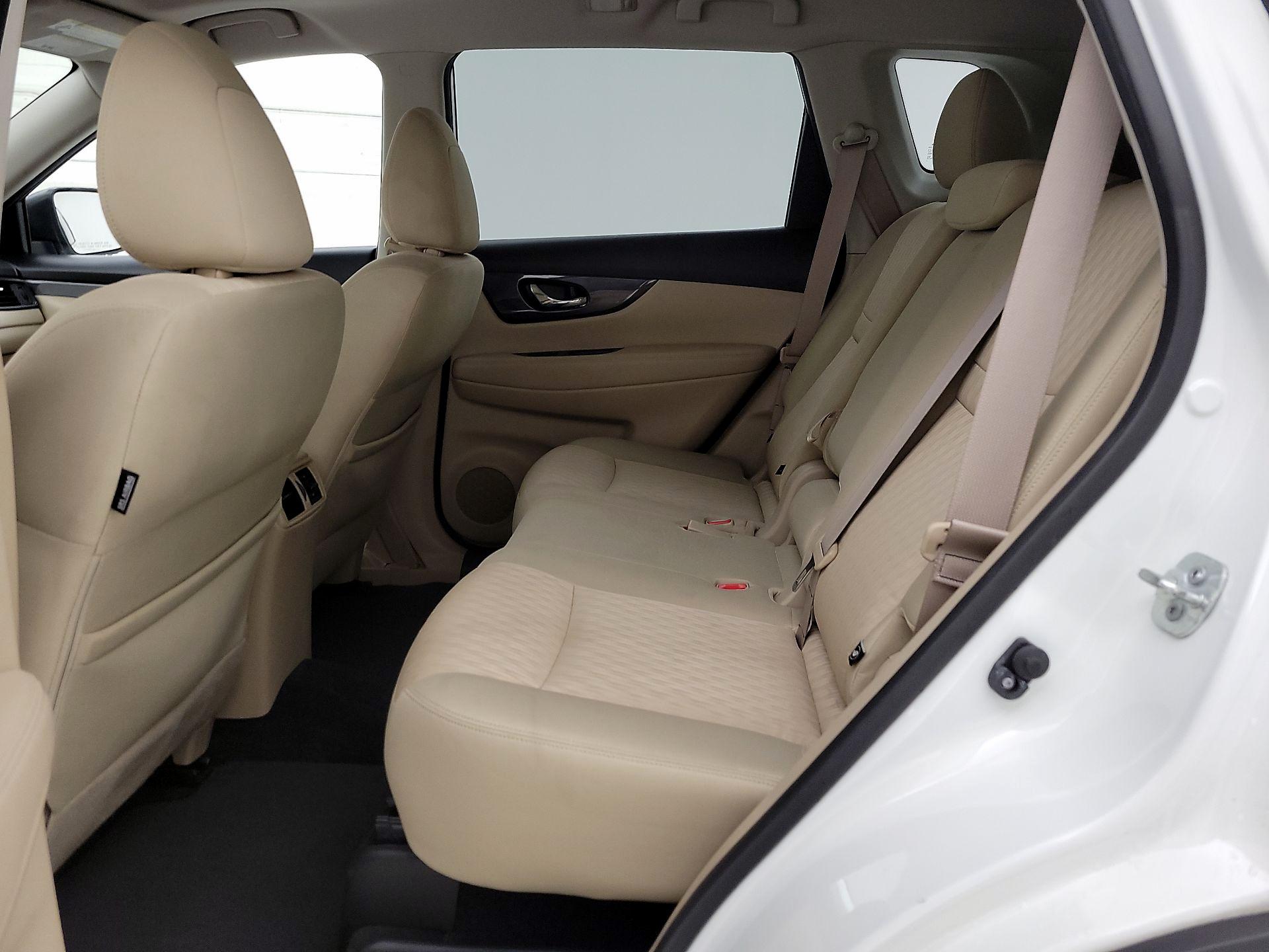 Thumbnail: 2019 Nissan Rogue - 19