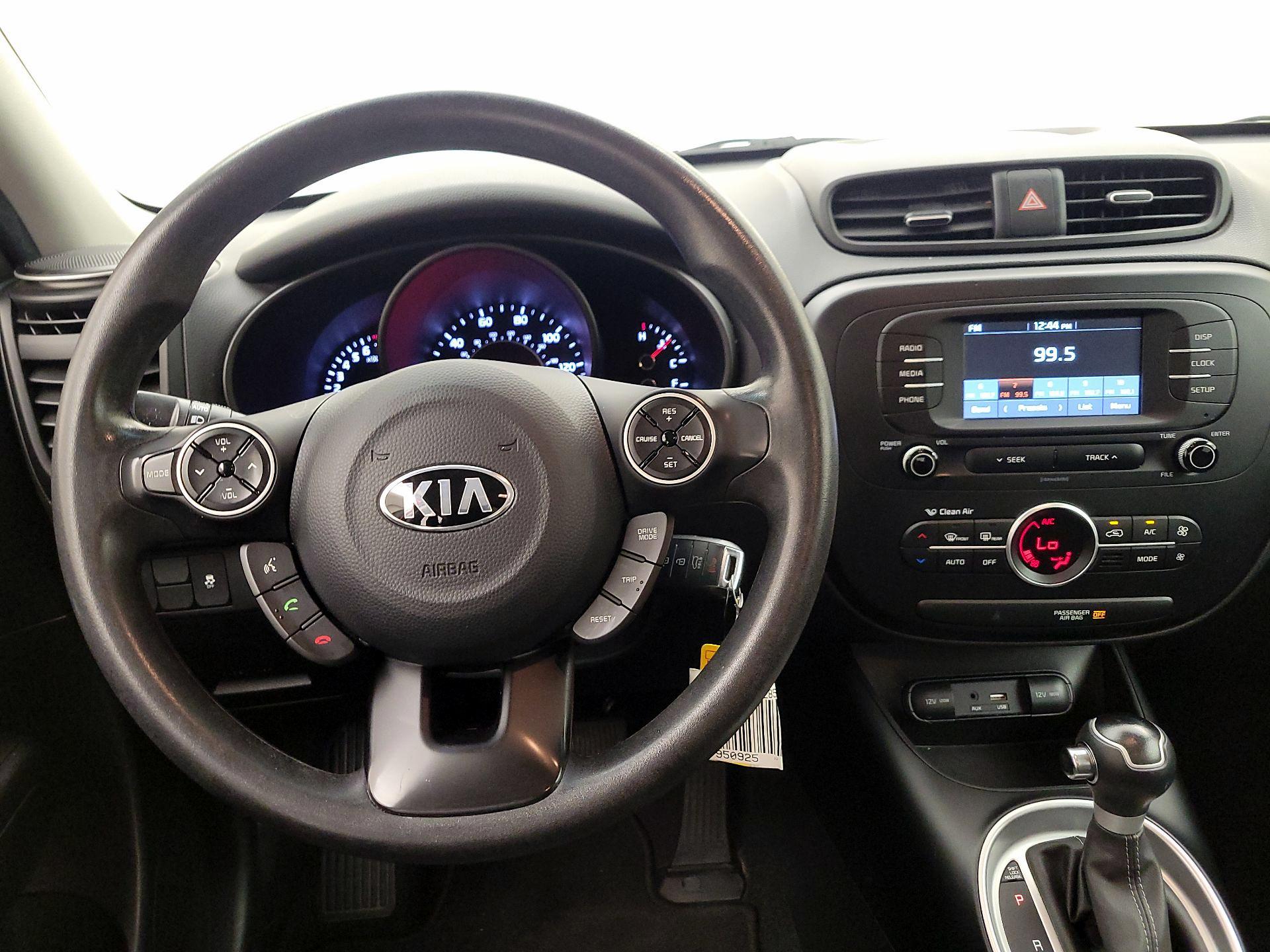 Thumbnail: 2017 Kia Soul - 10