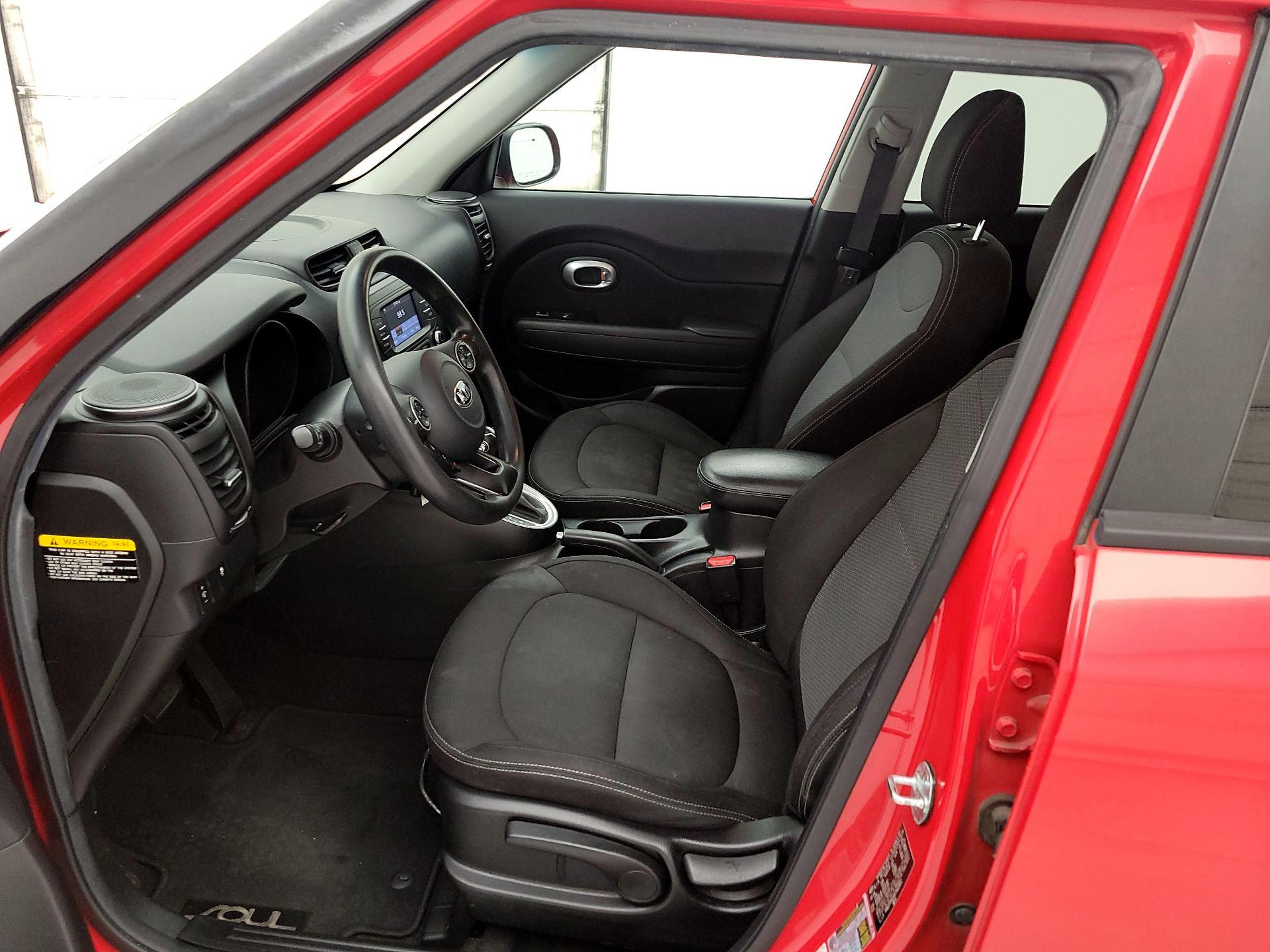 Thumbnail: 2017 Kia Soul - 11