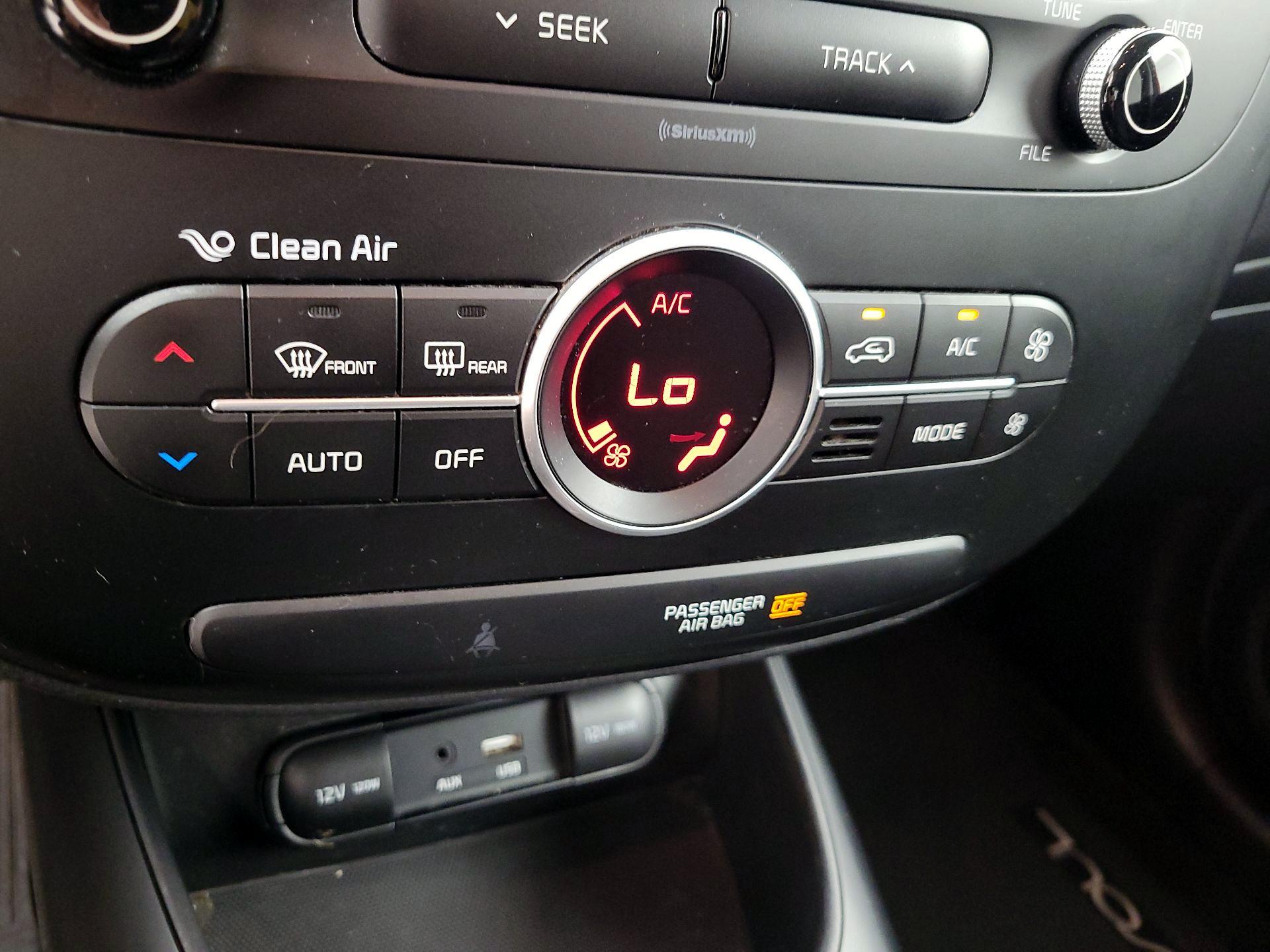 Thumbnail: 2017 Kia Soul - 14