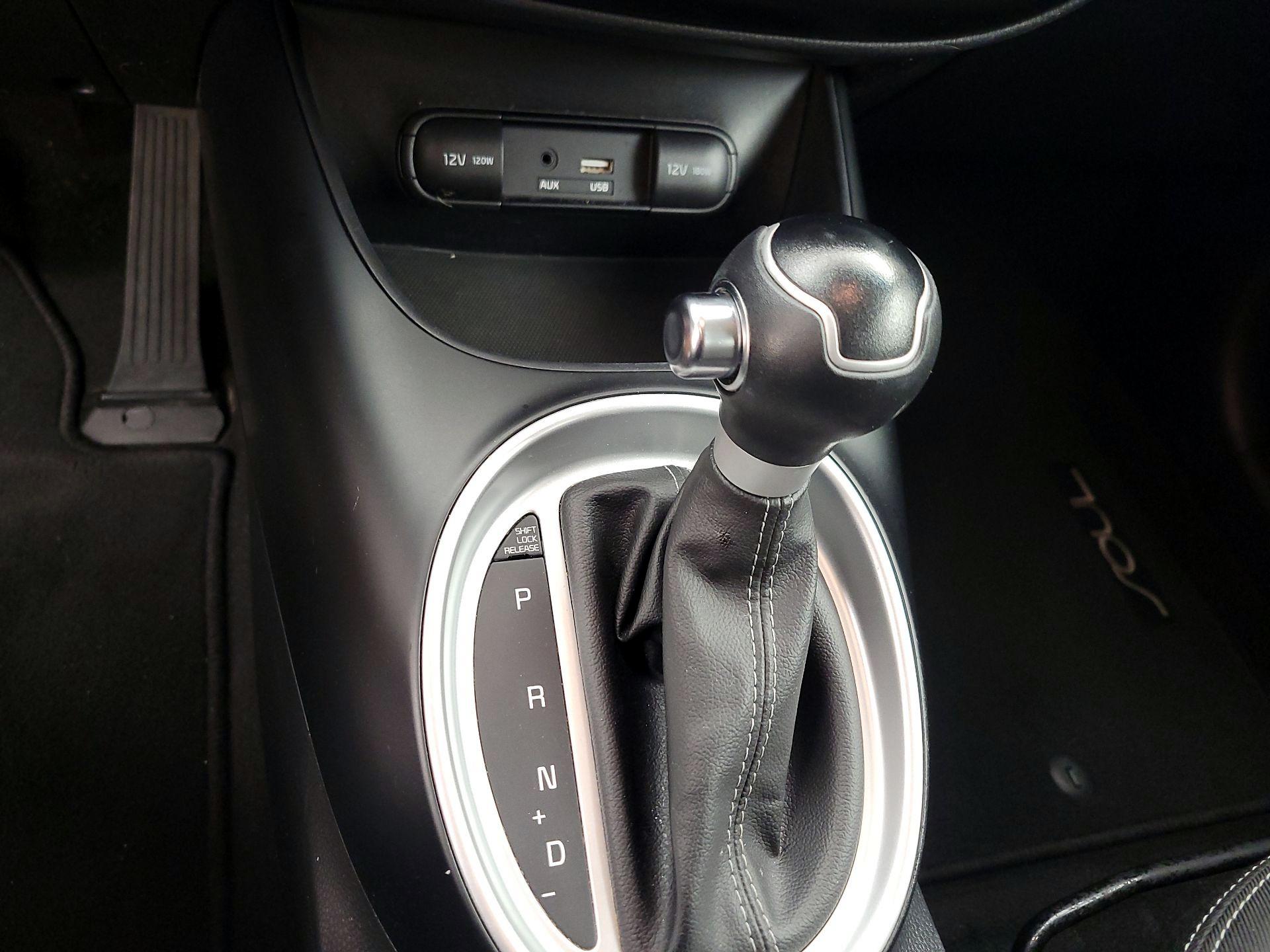 Thumbnail: 2017 Kia Soul - 15