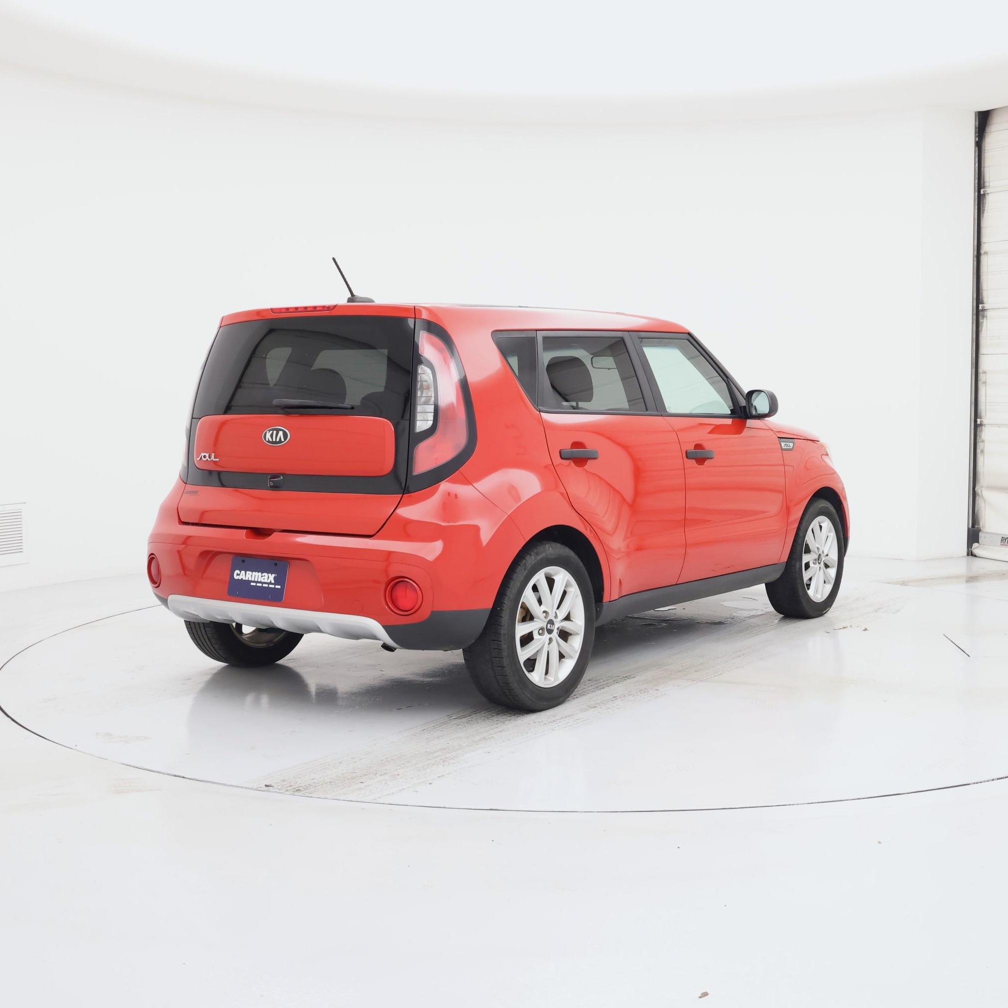 Thumbnail: 2017 Kia Soul - 8