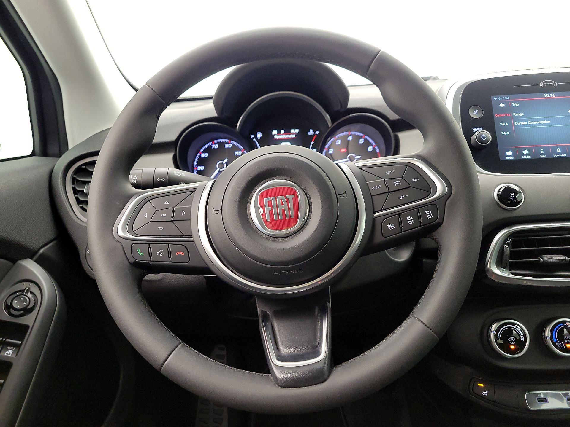 Thumbnail: 2022 Fiat 500X - 10