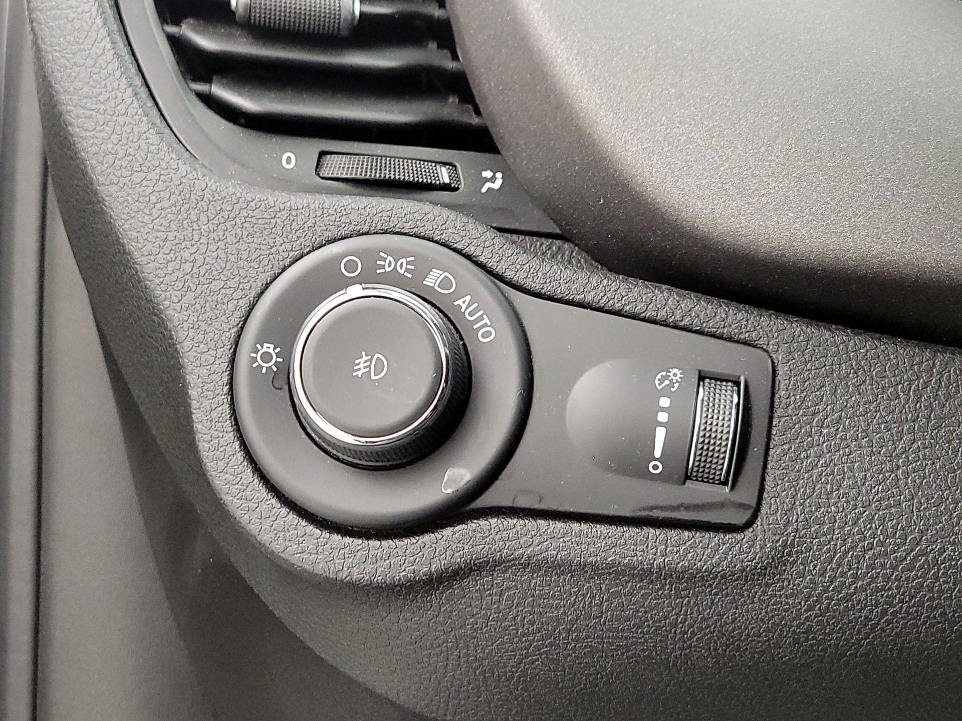 Thumbnail: 2022 Fiat 500X - 13