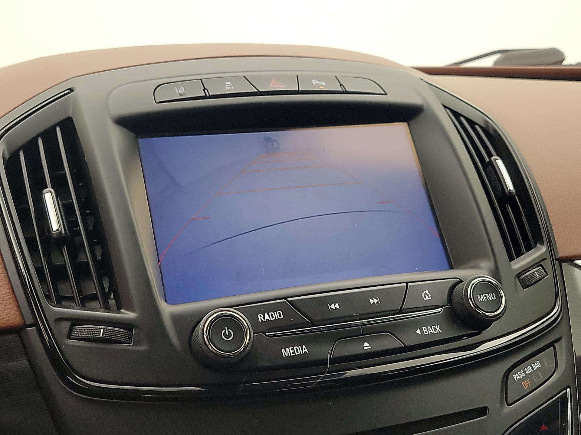 Thumbnail: 2016 Buick Regal - 14