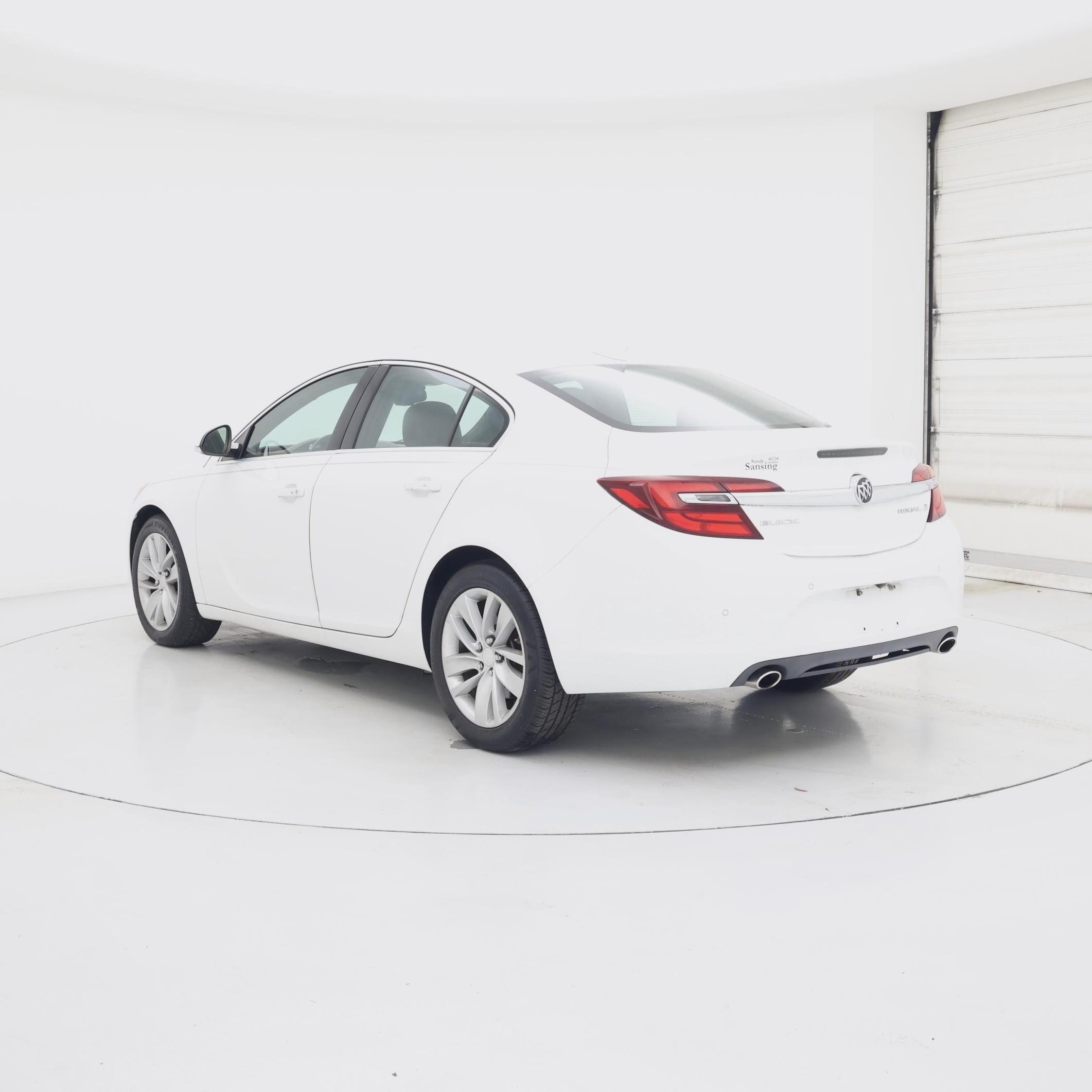 Thumbnail: 2016 Buick Regal - 2