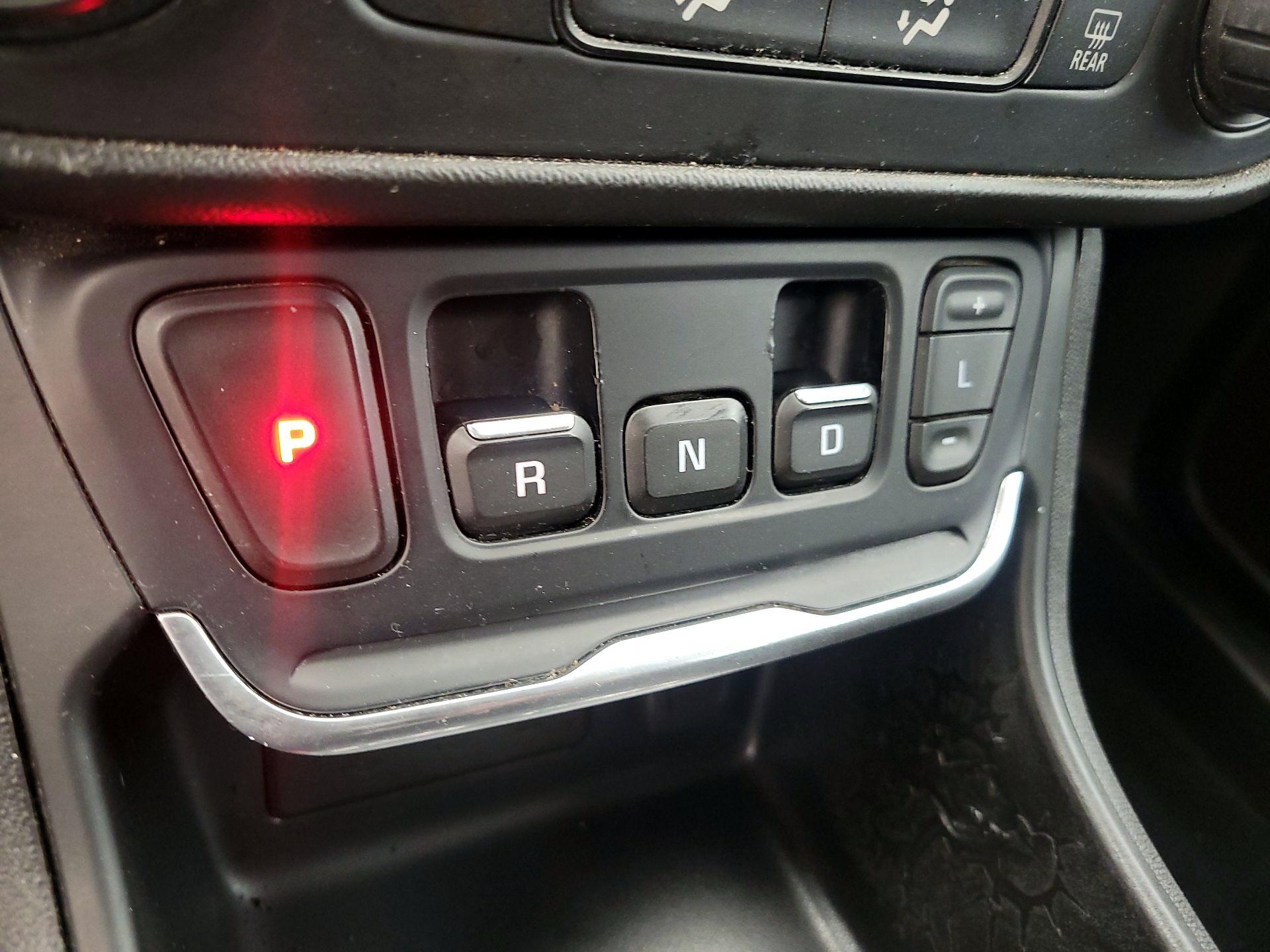 Thumbnail: 2018 GMC Terrain - 15