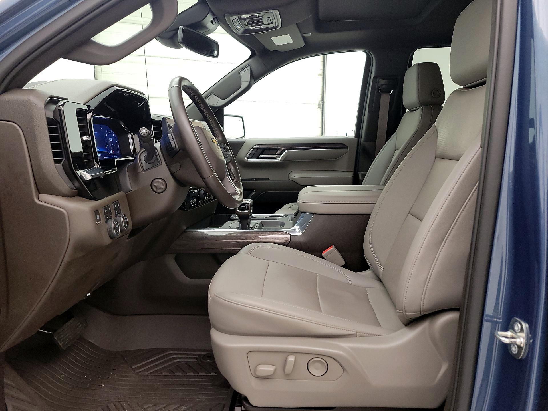 Thumbnail: 2024 Chevrolet Silverado 1500 - 11