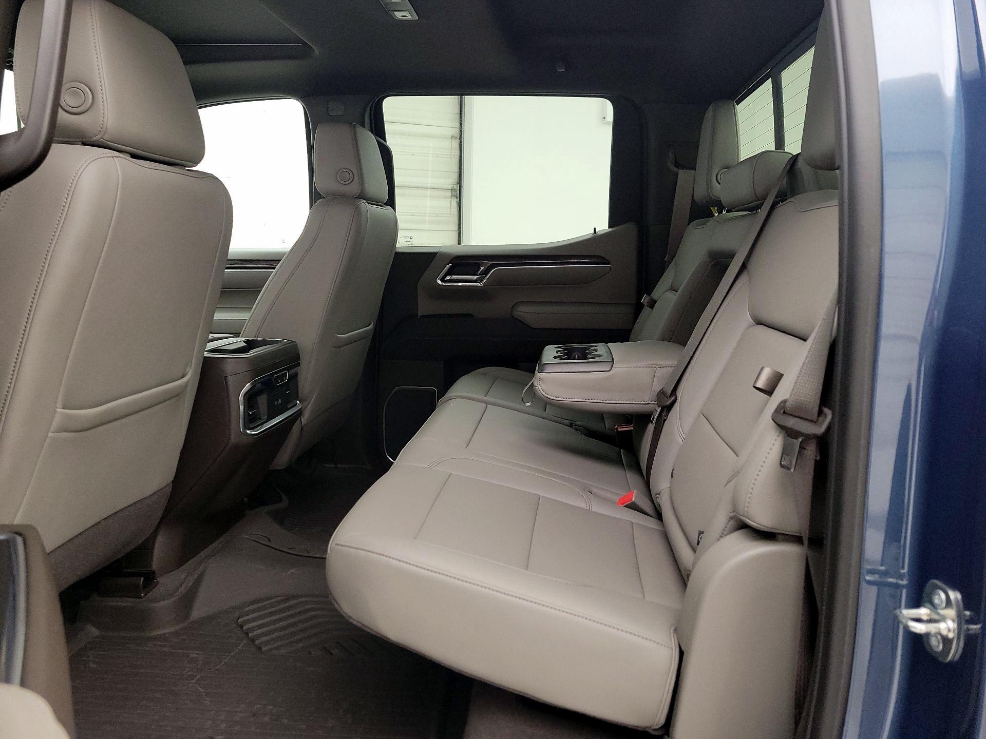 Thumbnail: 2024 Chevrolet Silverado 1500 - 19