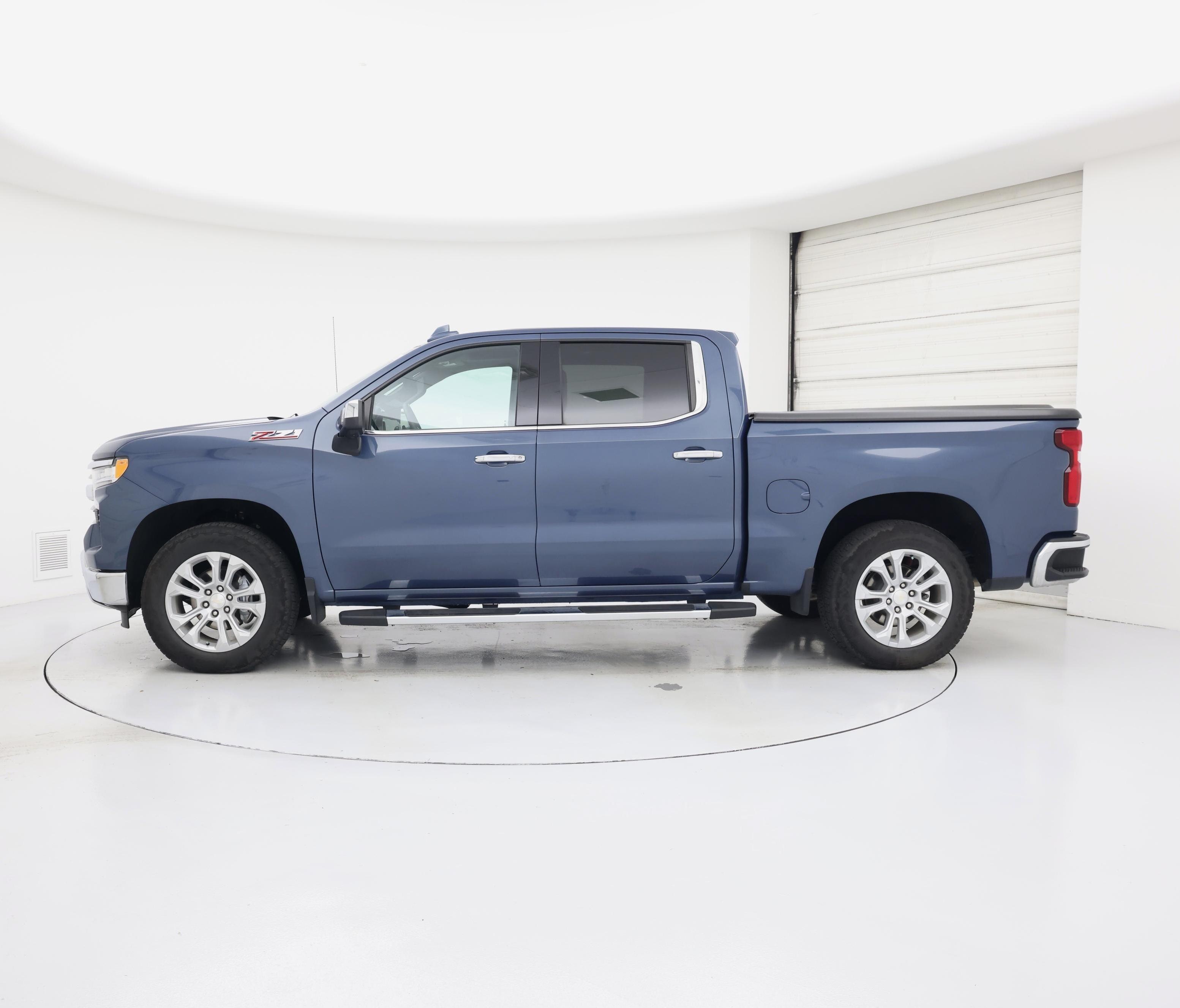 Thumbnail: 2024 Chevrolet Silverado 1500 - 3