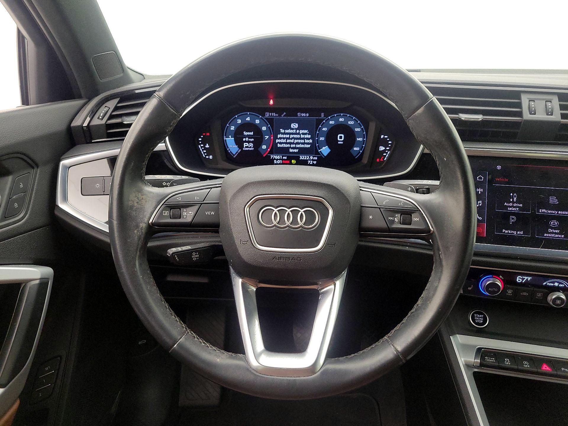 Thumbnail: 2023 Audi Q3 - 10