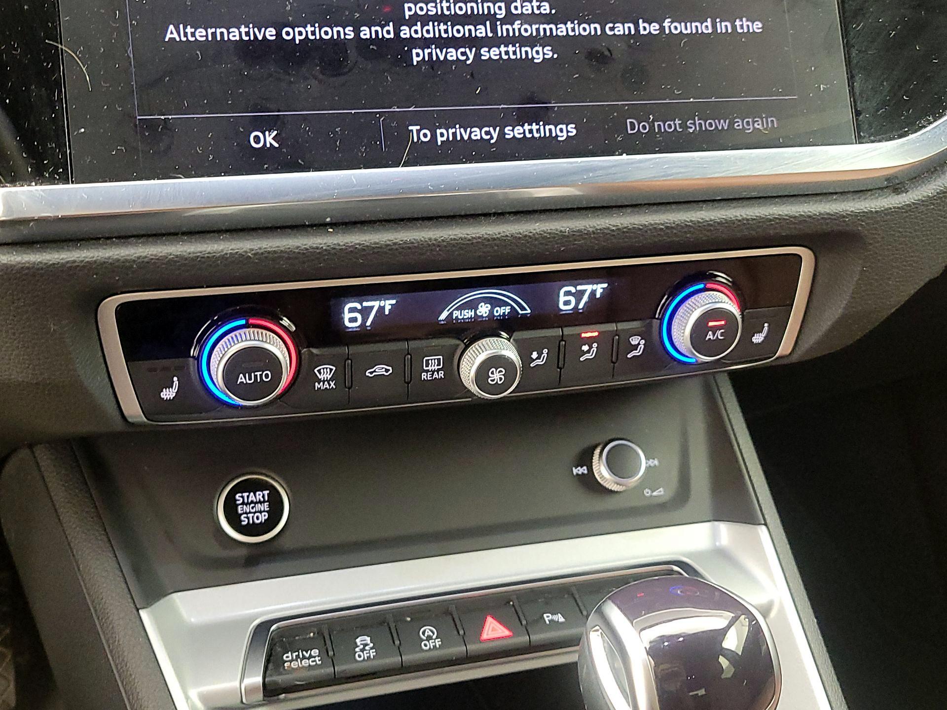 Thumbnail: 2023 Audi Q3 - 16