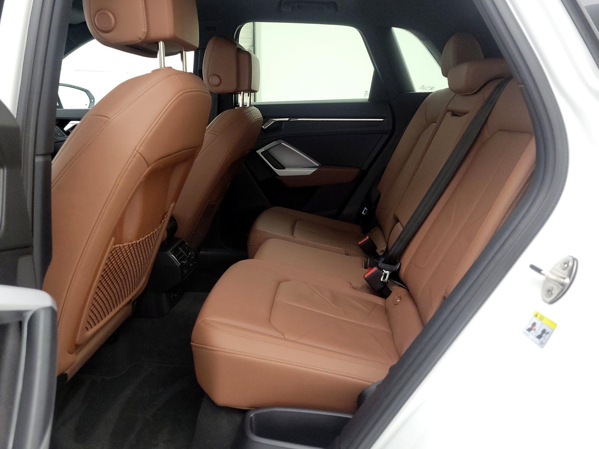 Thumbnail: 2023 Audi Q3 - 19