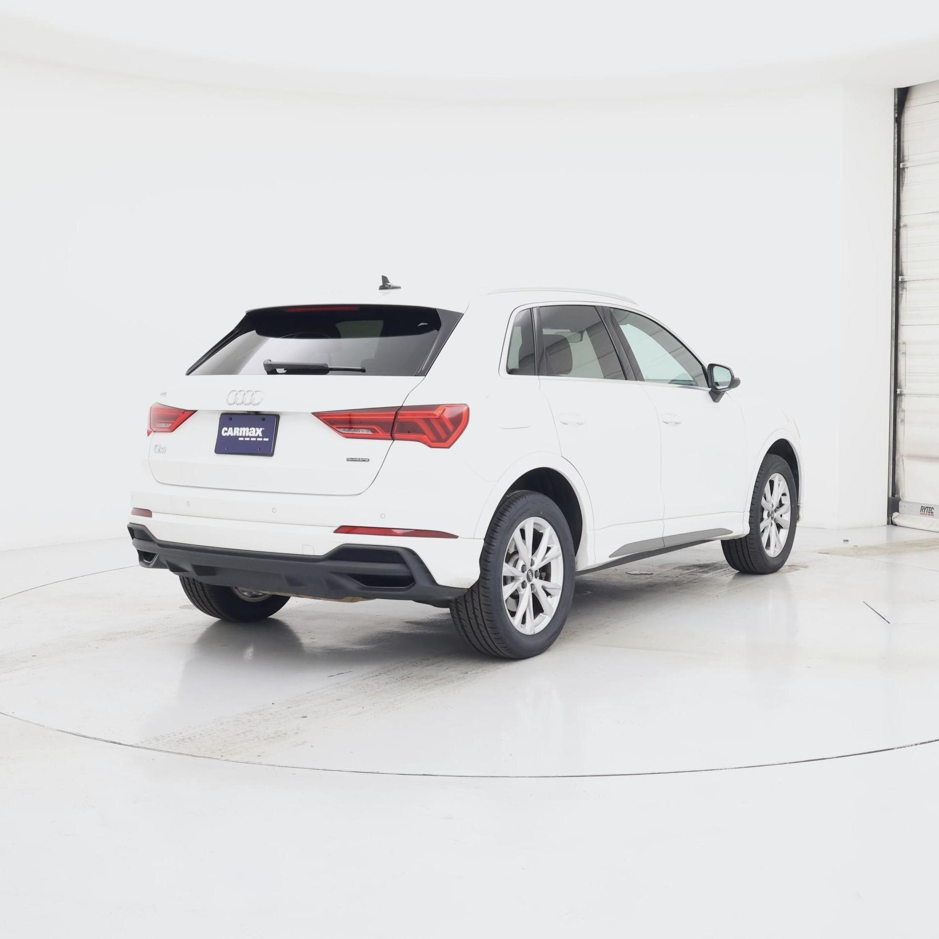 Thumbnail: 2023 Audi Q3 - 8