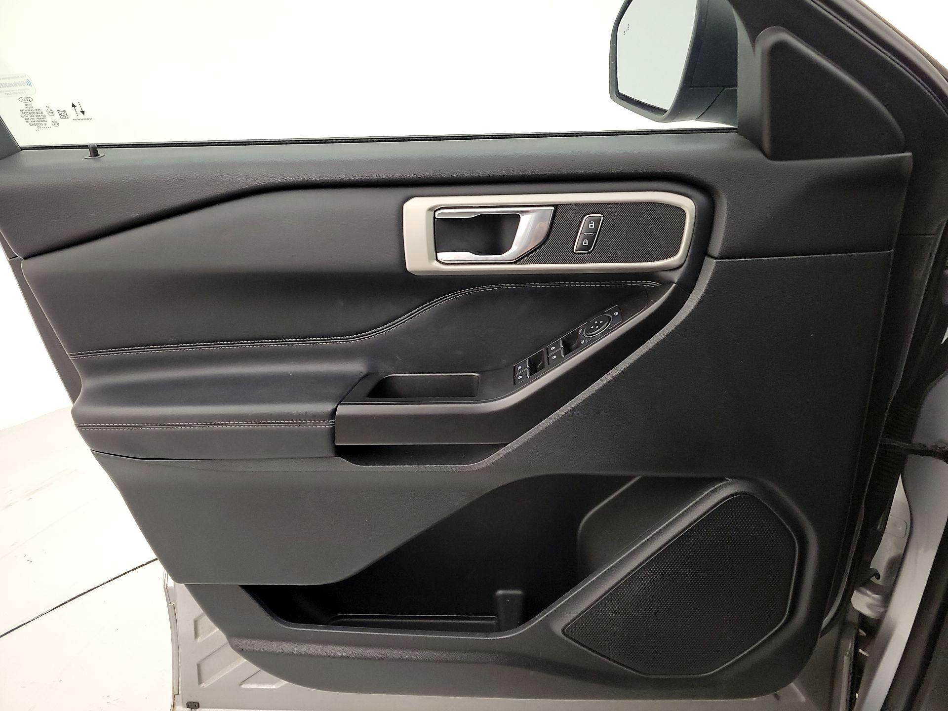 Thumbnail: 2020 Ford Explorer - 12