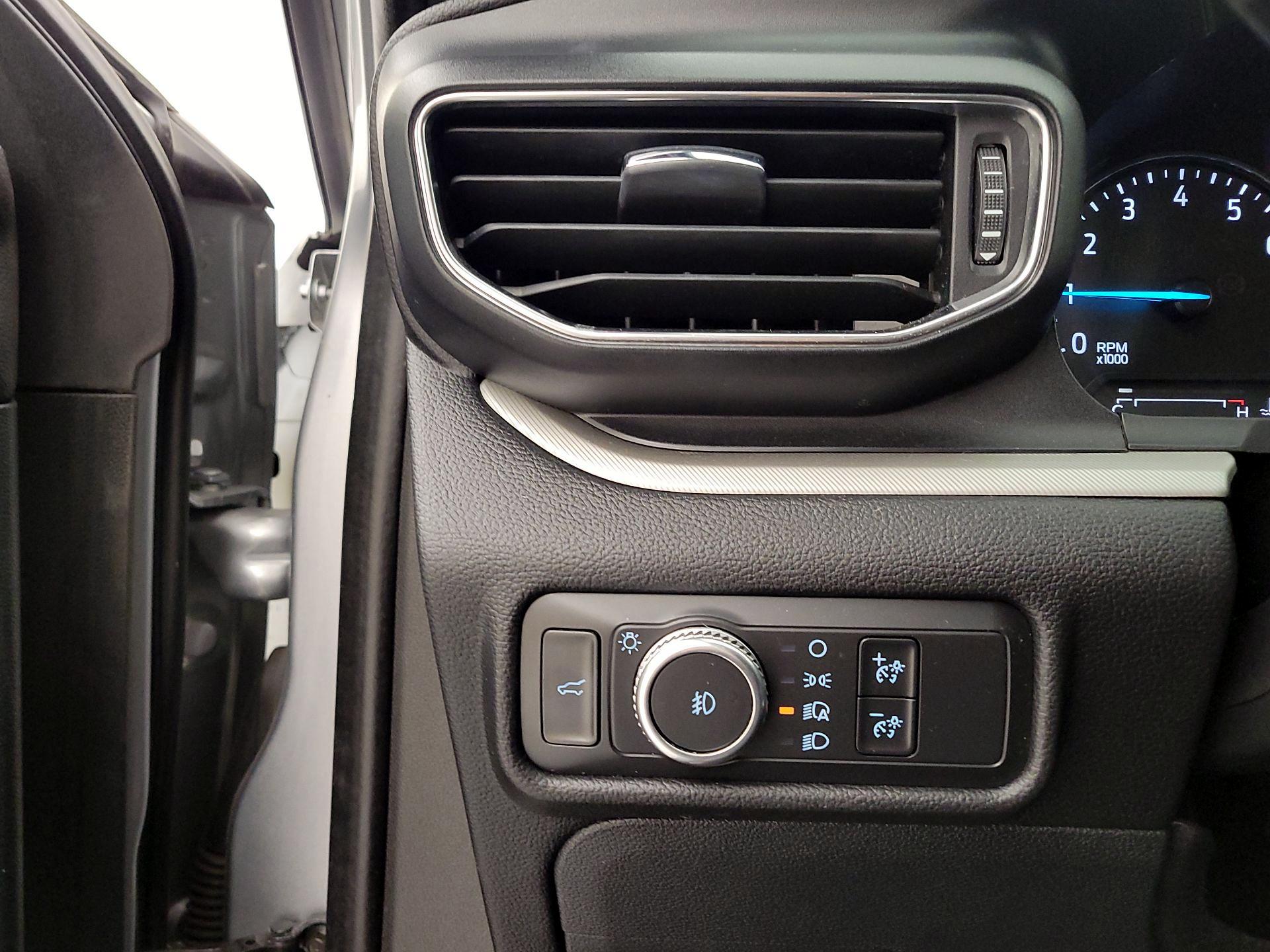 Thumbnail: 2020 Ford Explorer - 13