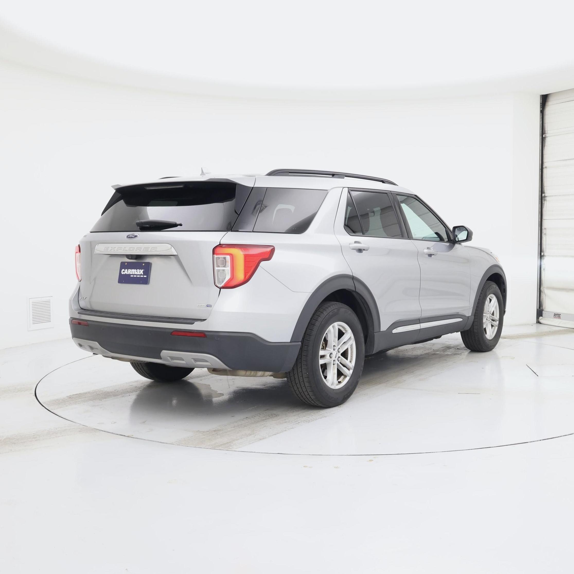 Thumbnail: 2020 Ford Explorer - 8