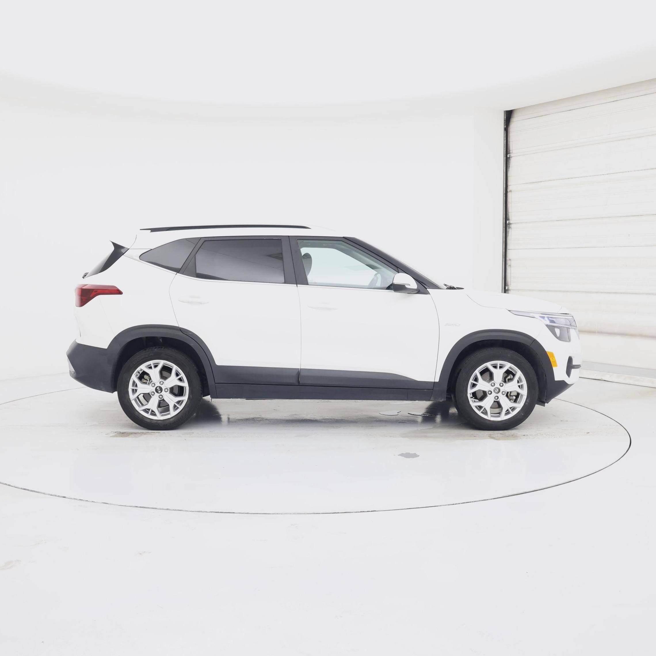 Thumbnail: 2021 Kia Seltos - 7