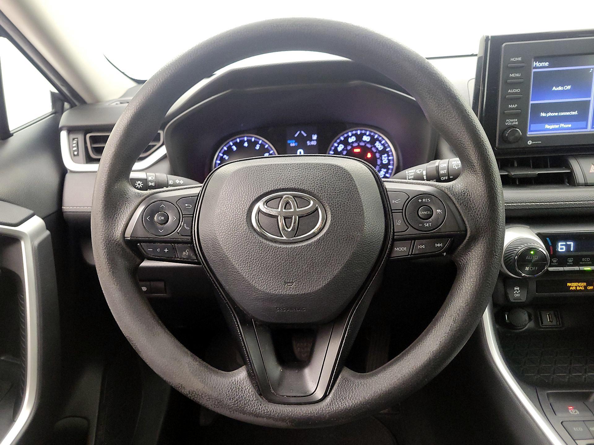 Thumbnail: 2021 Toyota RAV4 - 10