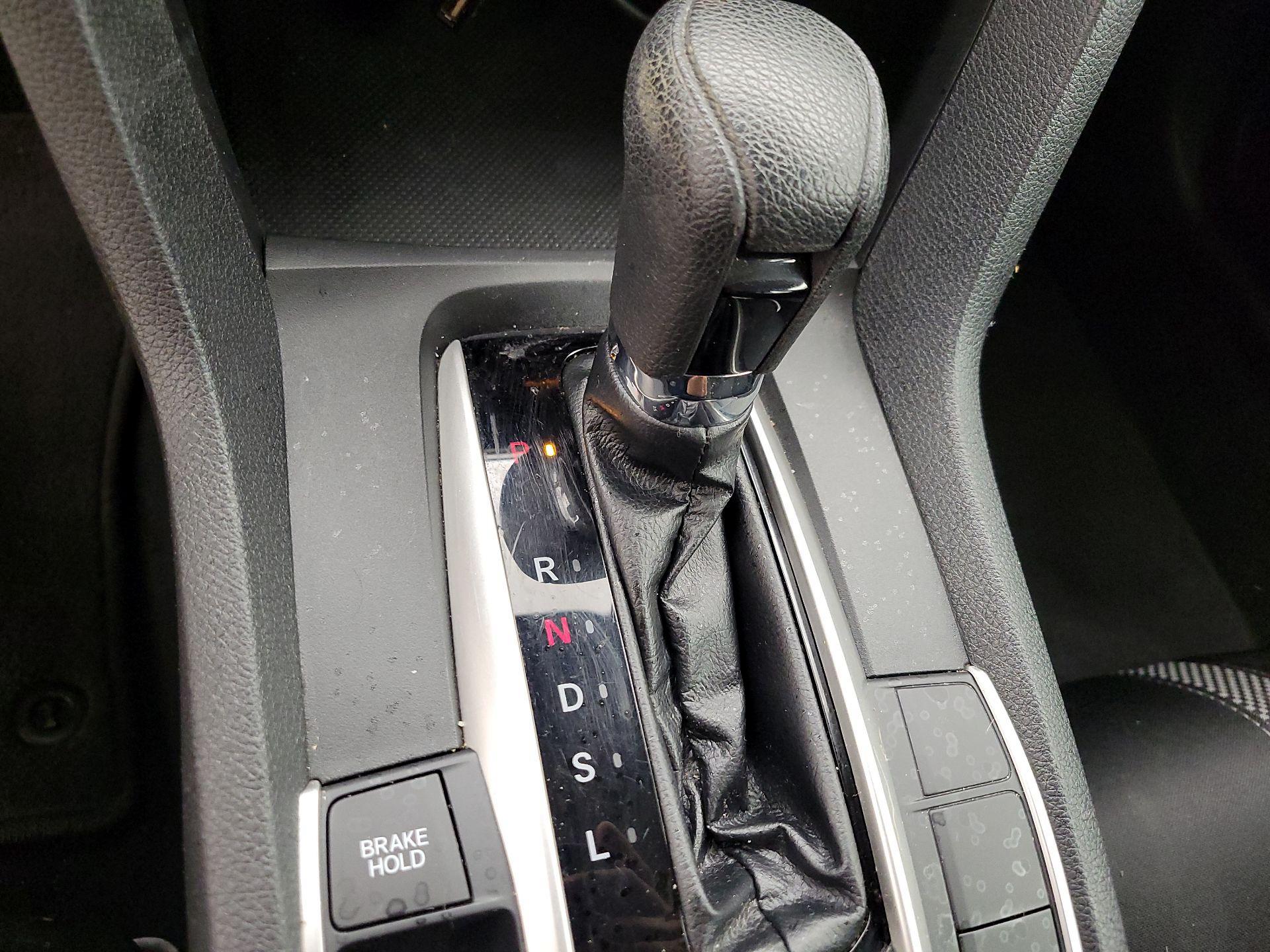 Thumbnail: 2019 Honda Civic - 15