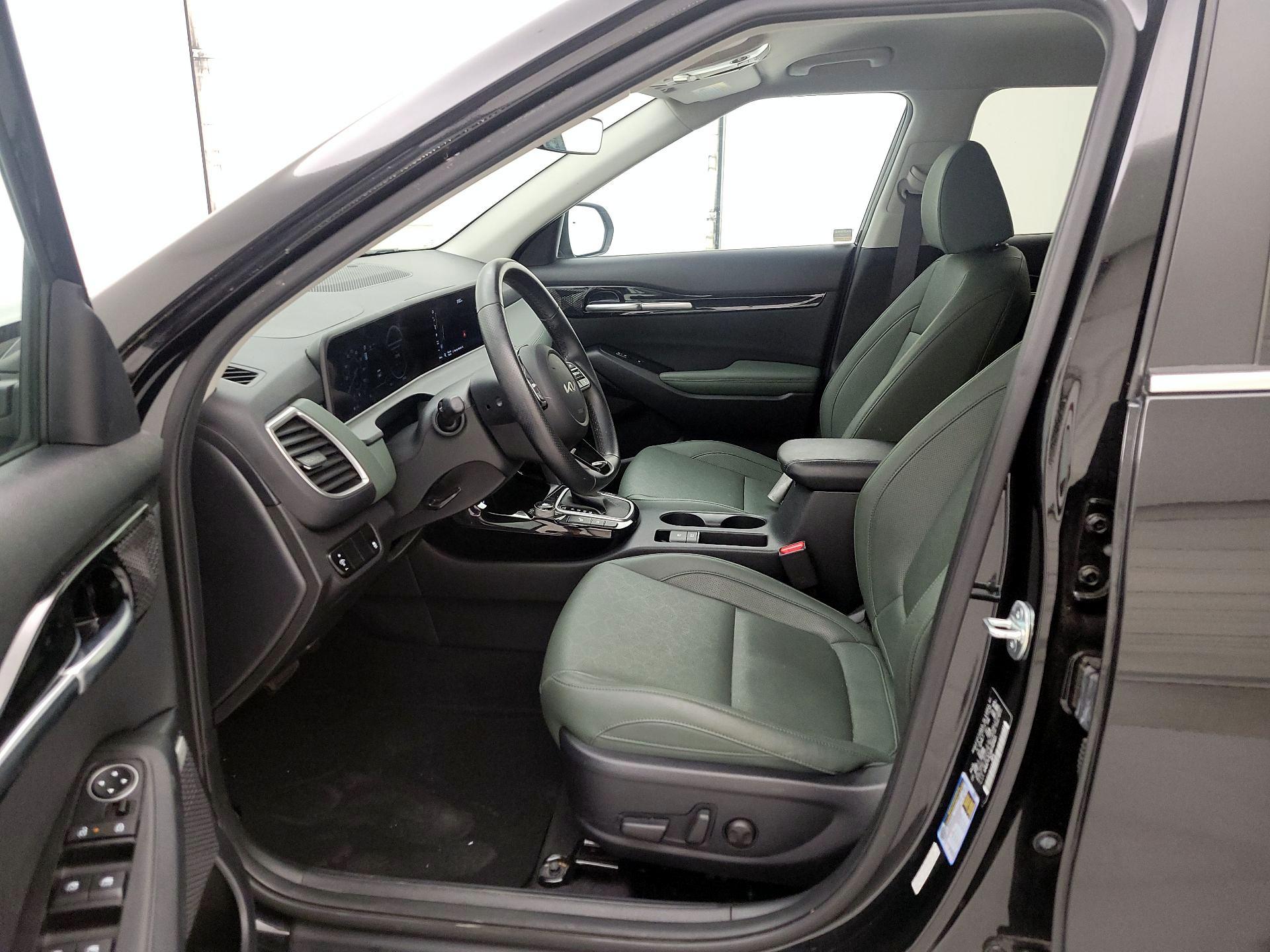 Thumbnail: 2024 Kia Seltos - 11