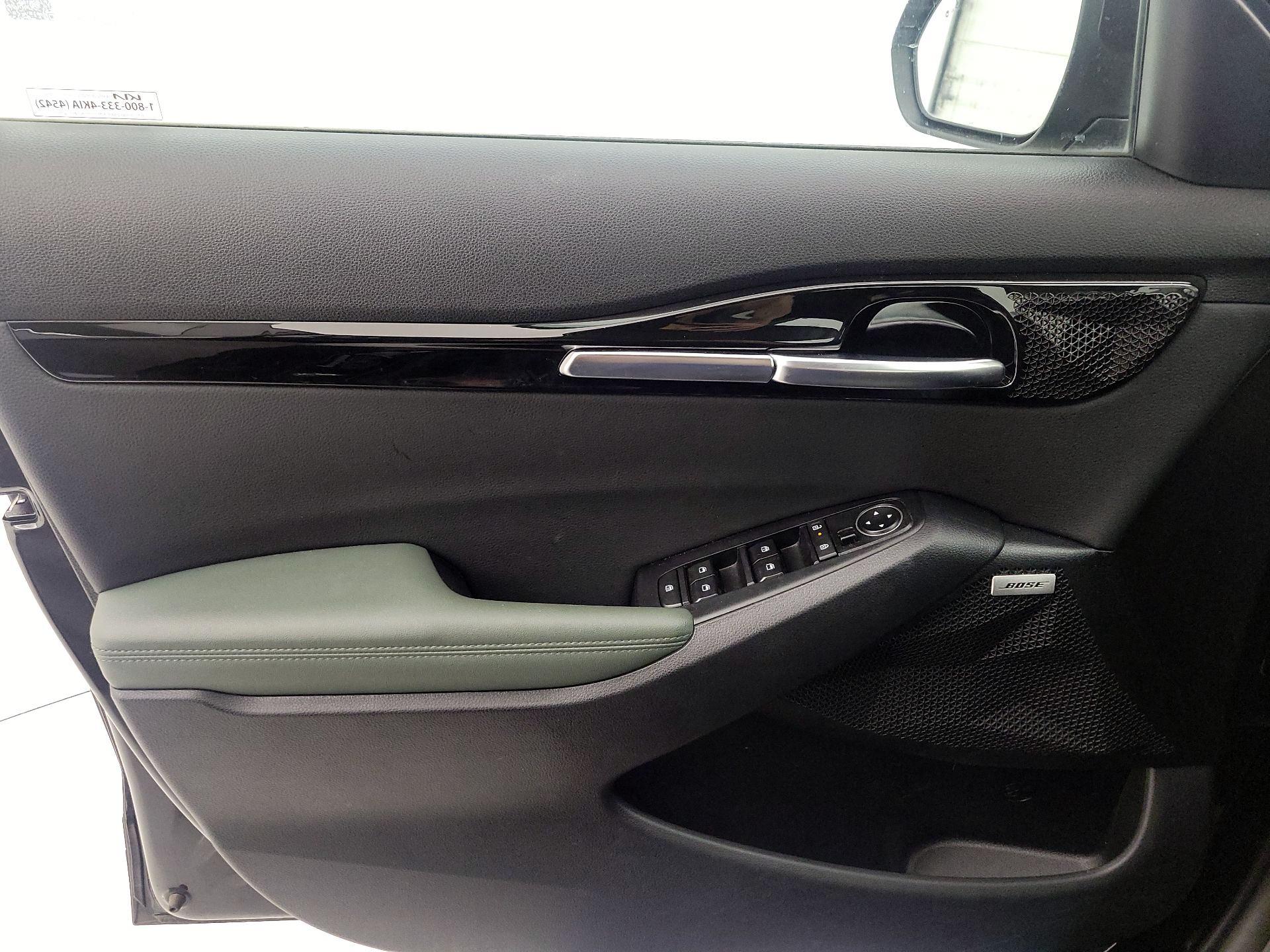 Thumbnail: 2024 Kia Seltos - 12