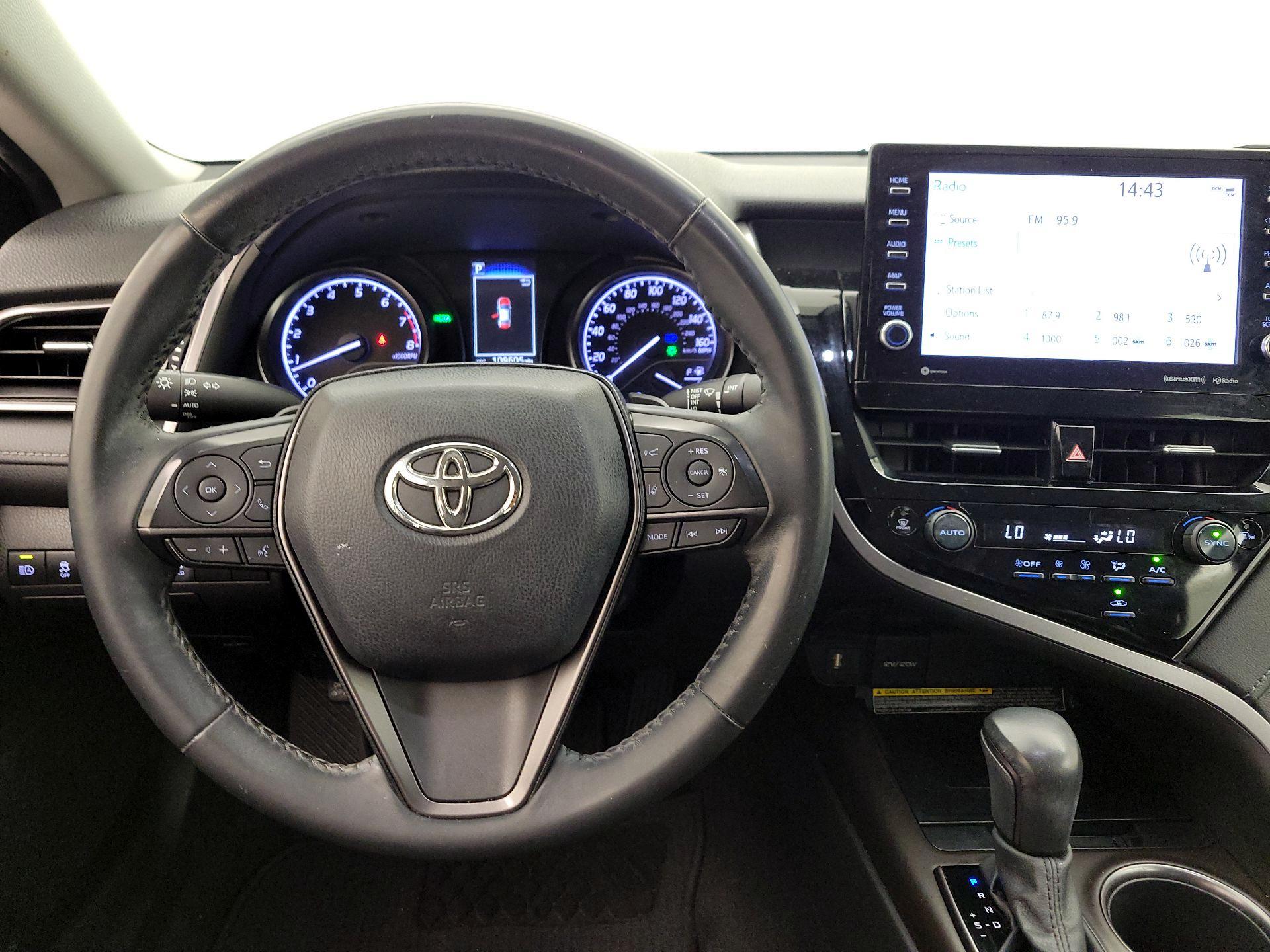 Thumbnail: 2021 Toyota Camry - 10