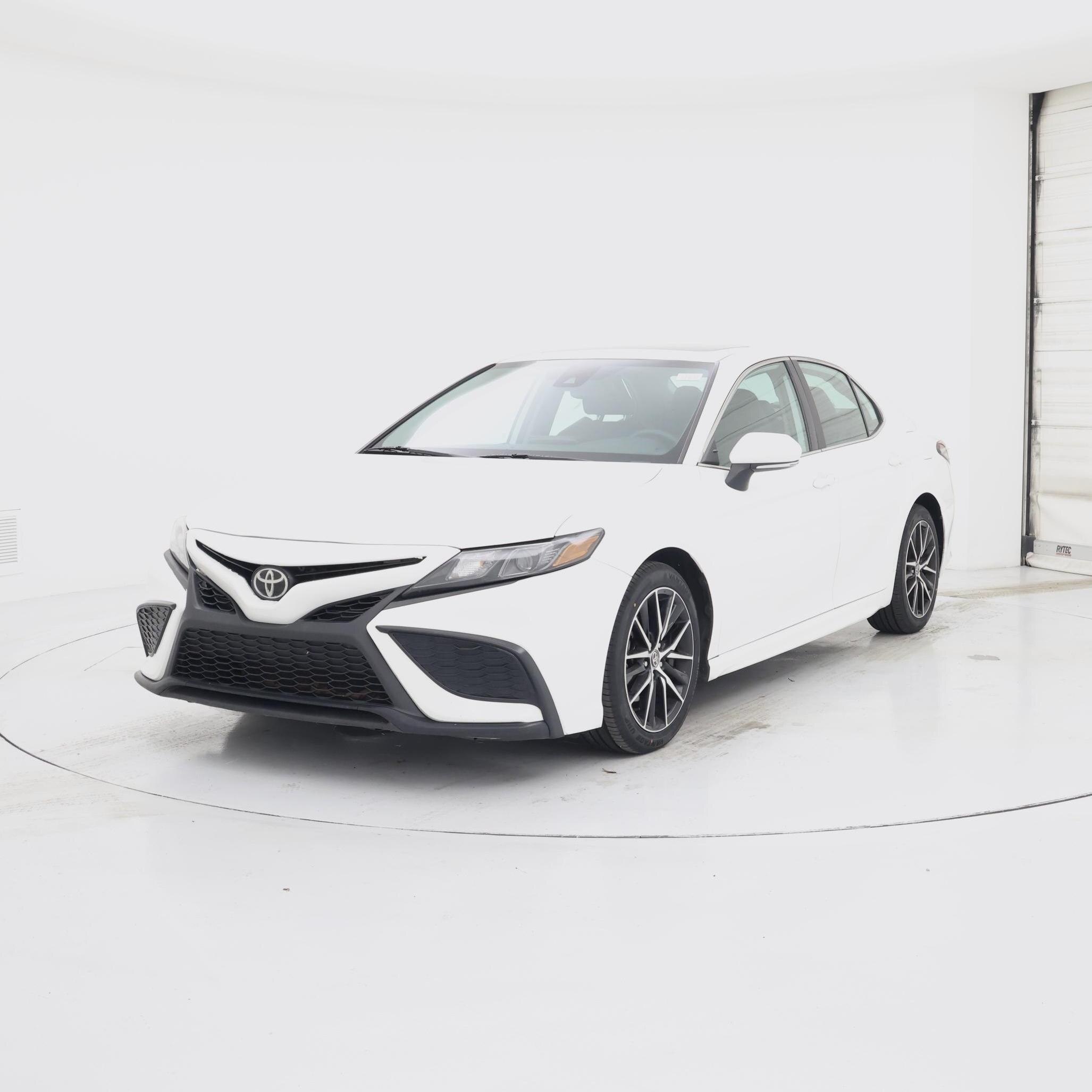 Thumbnail: 2021 Toyota Camry - 4
