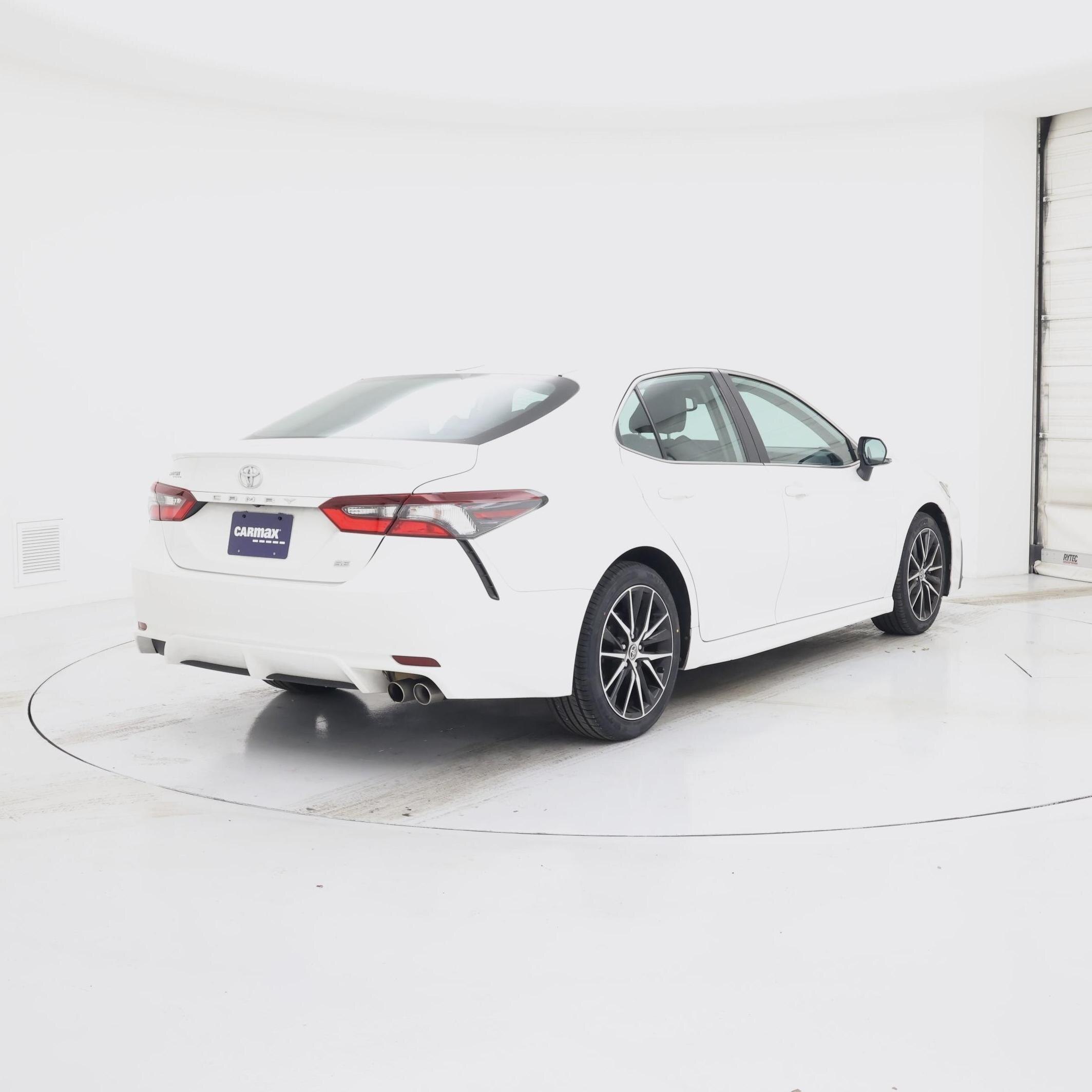 Thumbnail: 2021 Toyota Camry - 8