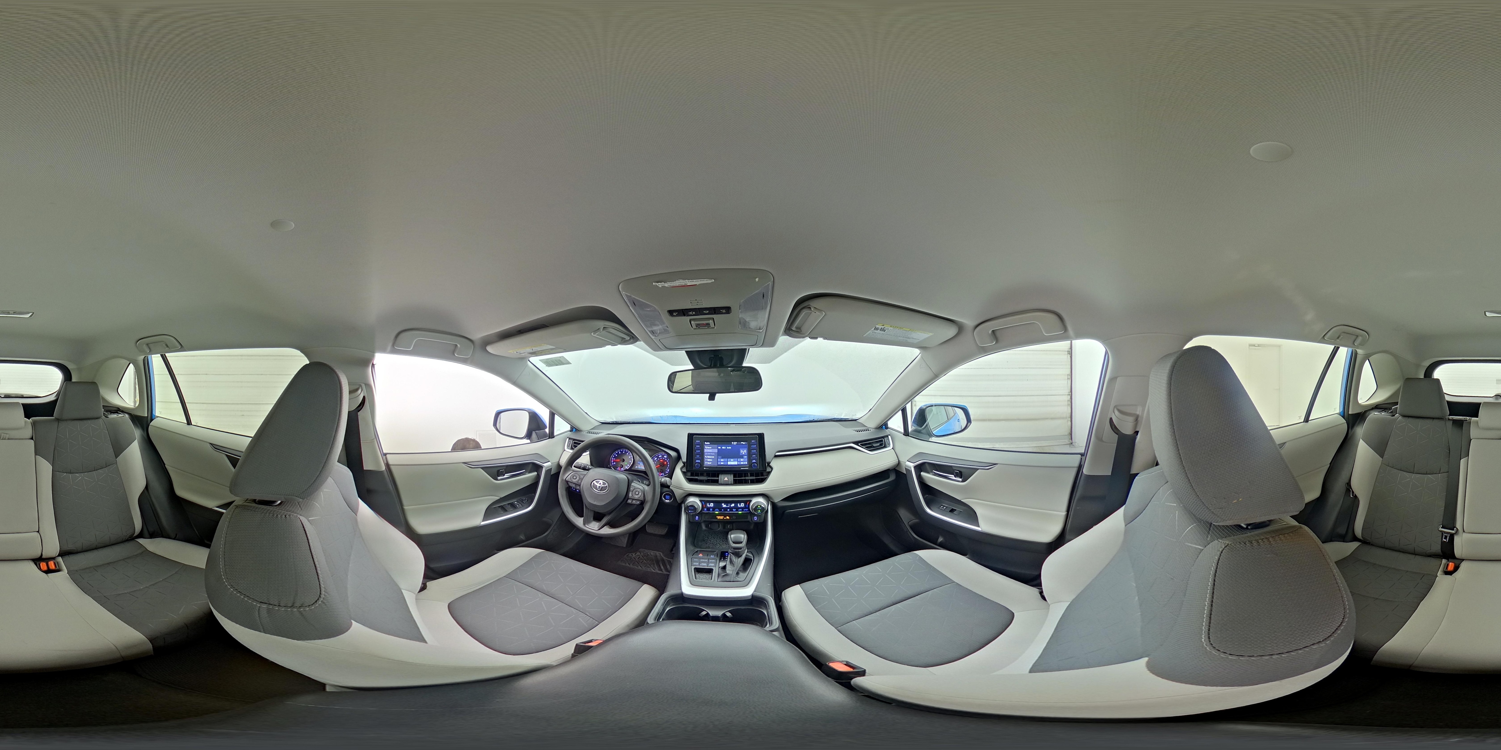 2020 Toyota RAV4 XLE - Photo 20