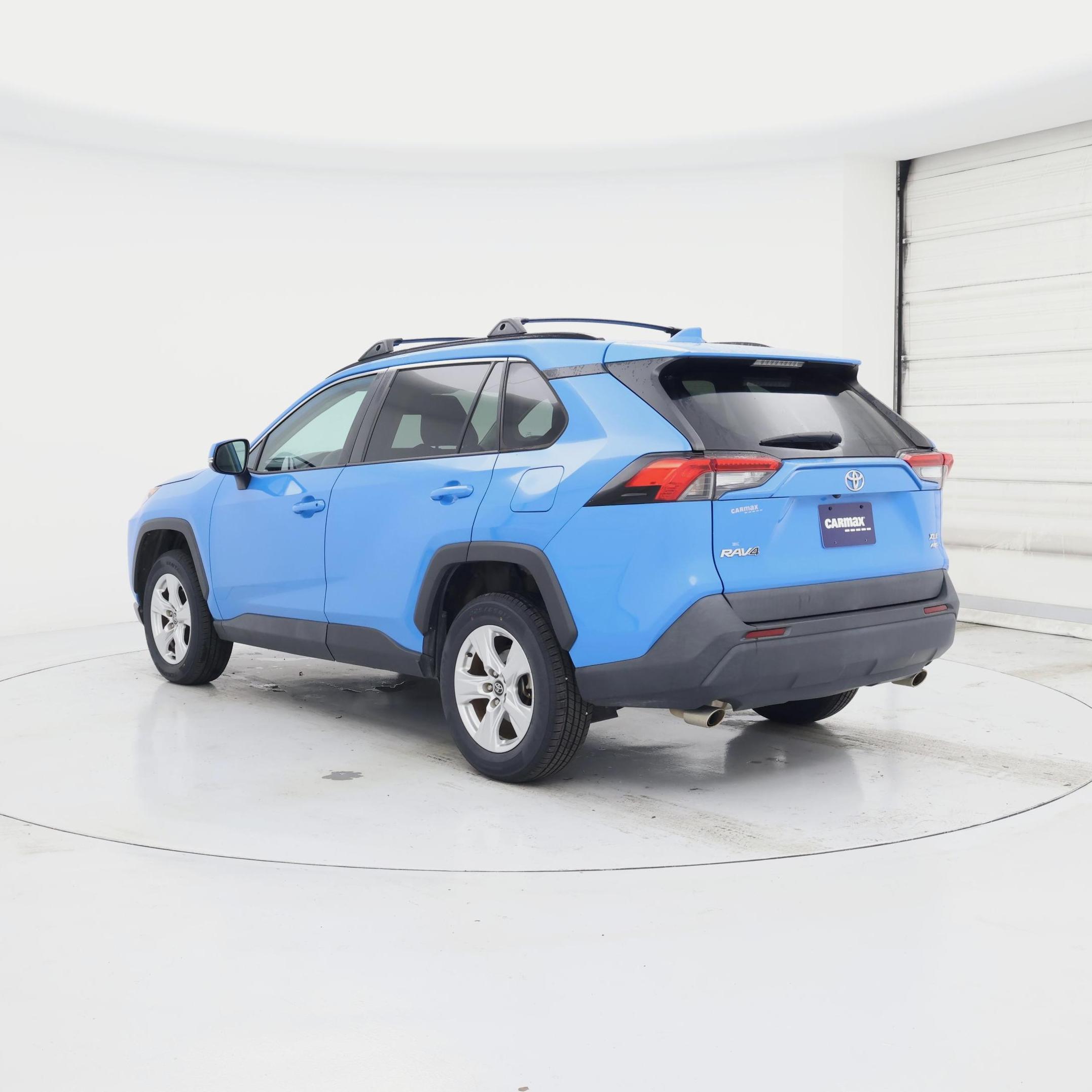 Thumbnail: 2020 Toyota RAV4 - 2