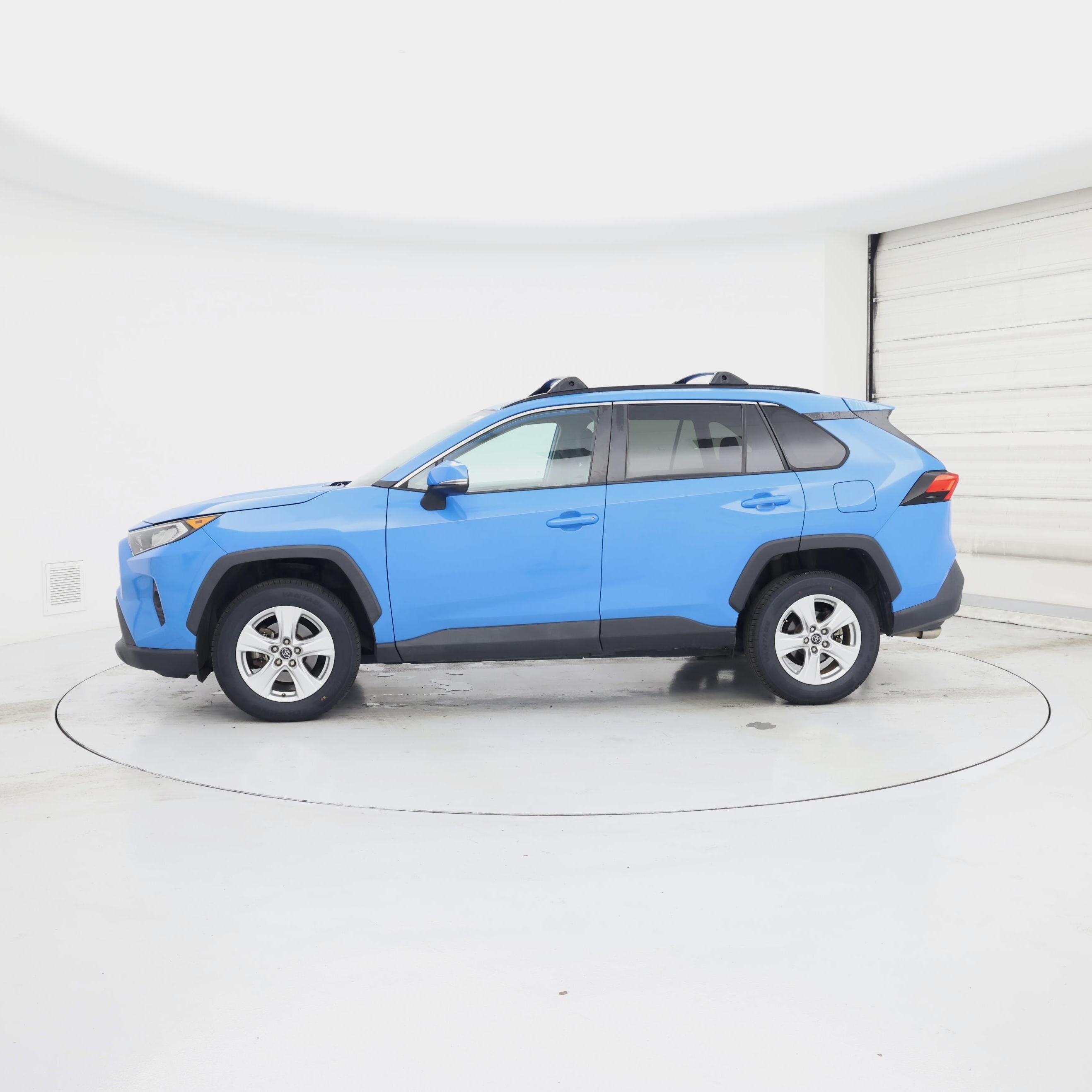 Thumbnail: 2020 Toyota RAV4 - 3