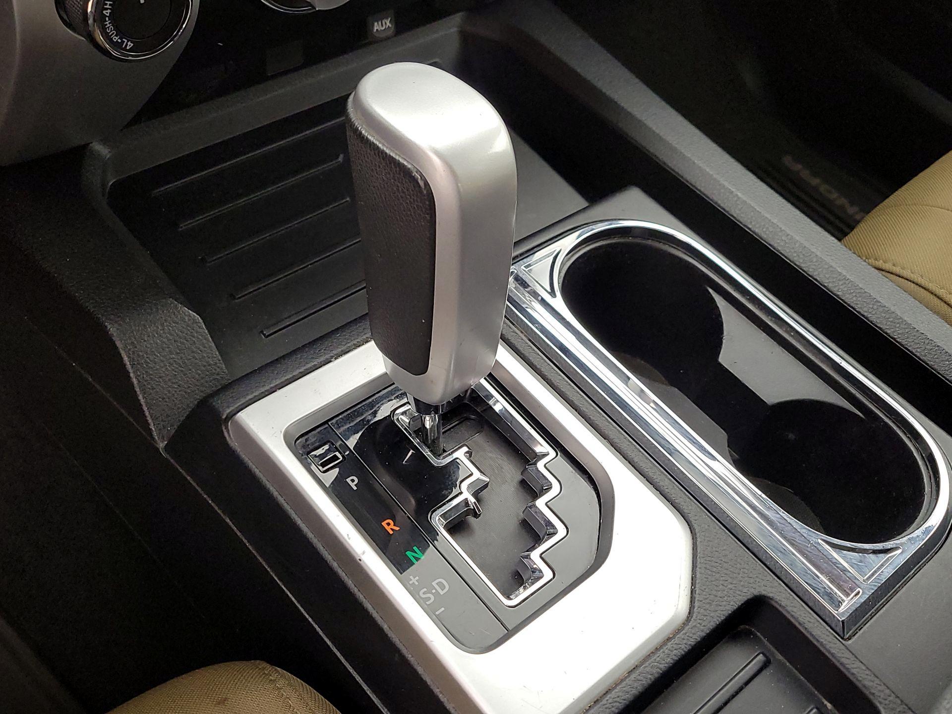 Thumbnail: 2016 Toyota Tundra - 17