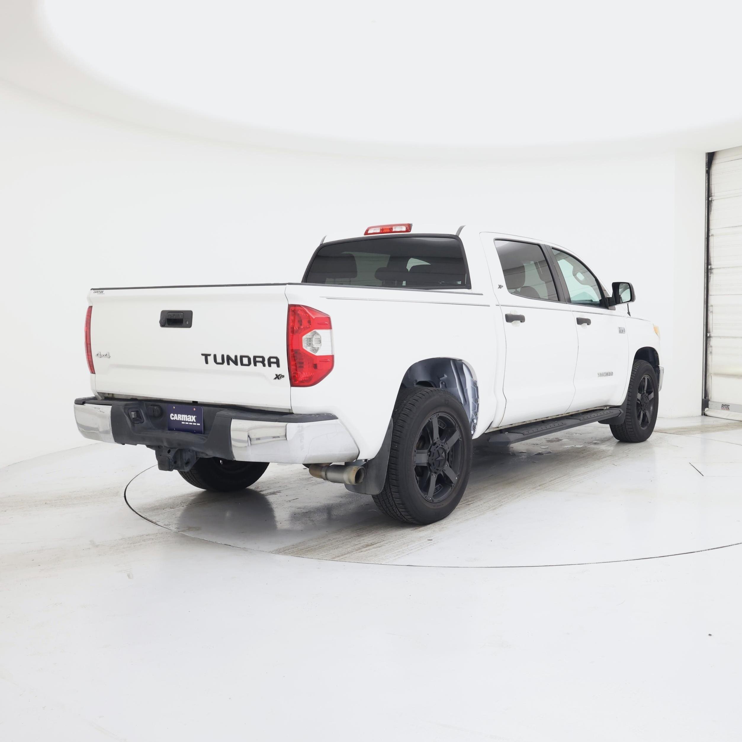 Thumbnail: 2016 Toyota Tundra - 8