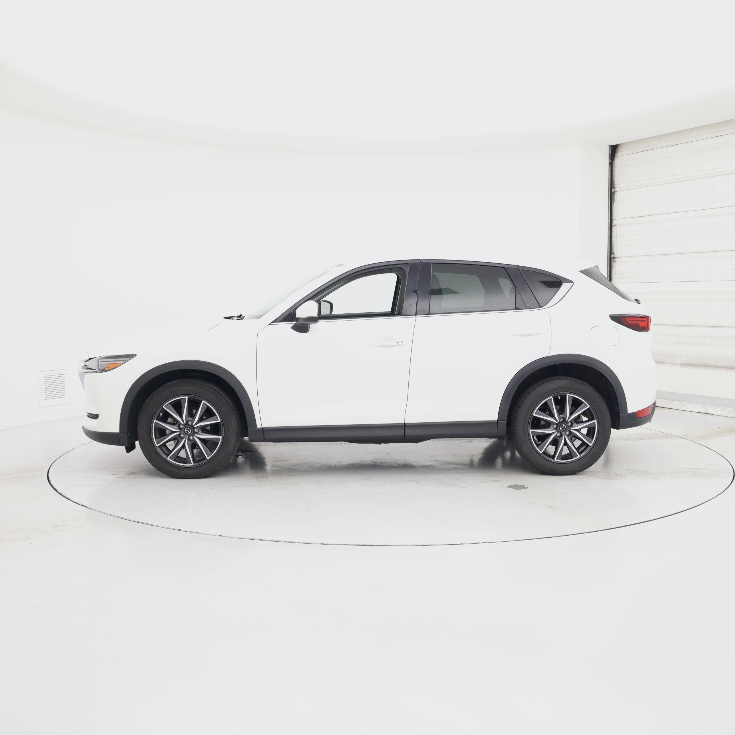 Thumbnail: 2017 Mazda CX-5 - 3