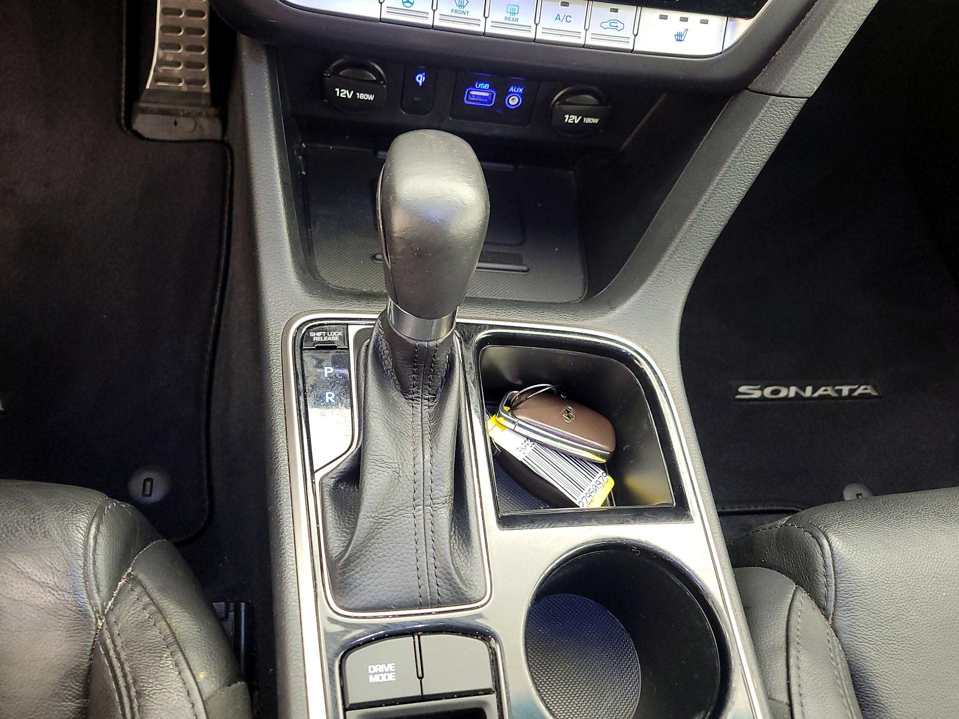 Thumbnail: 2019 Hyundai Sonata - 17