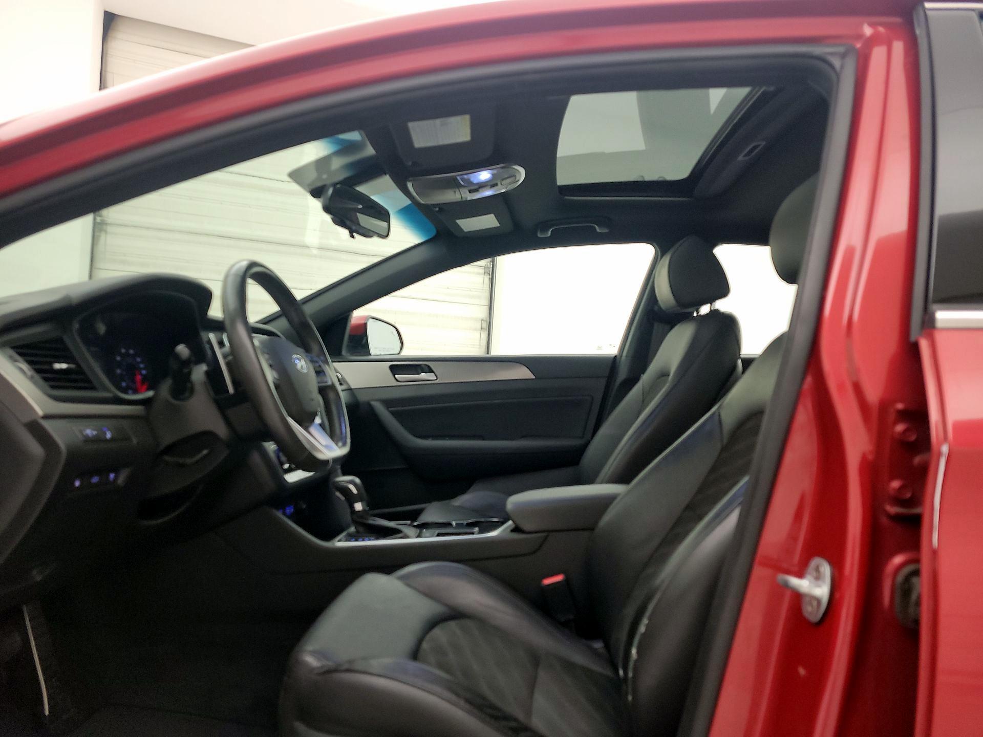 Thumbnail: 2019 Hyundai Sonata - 19