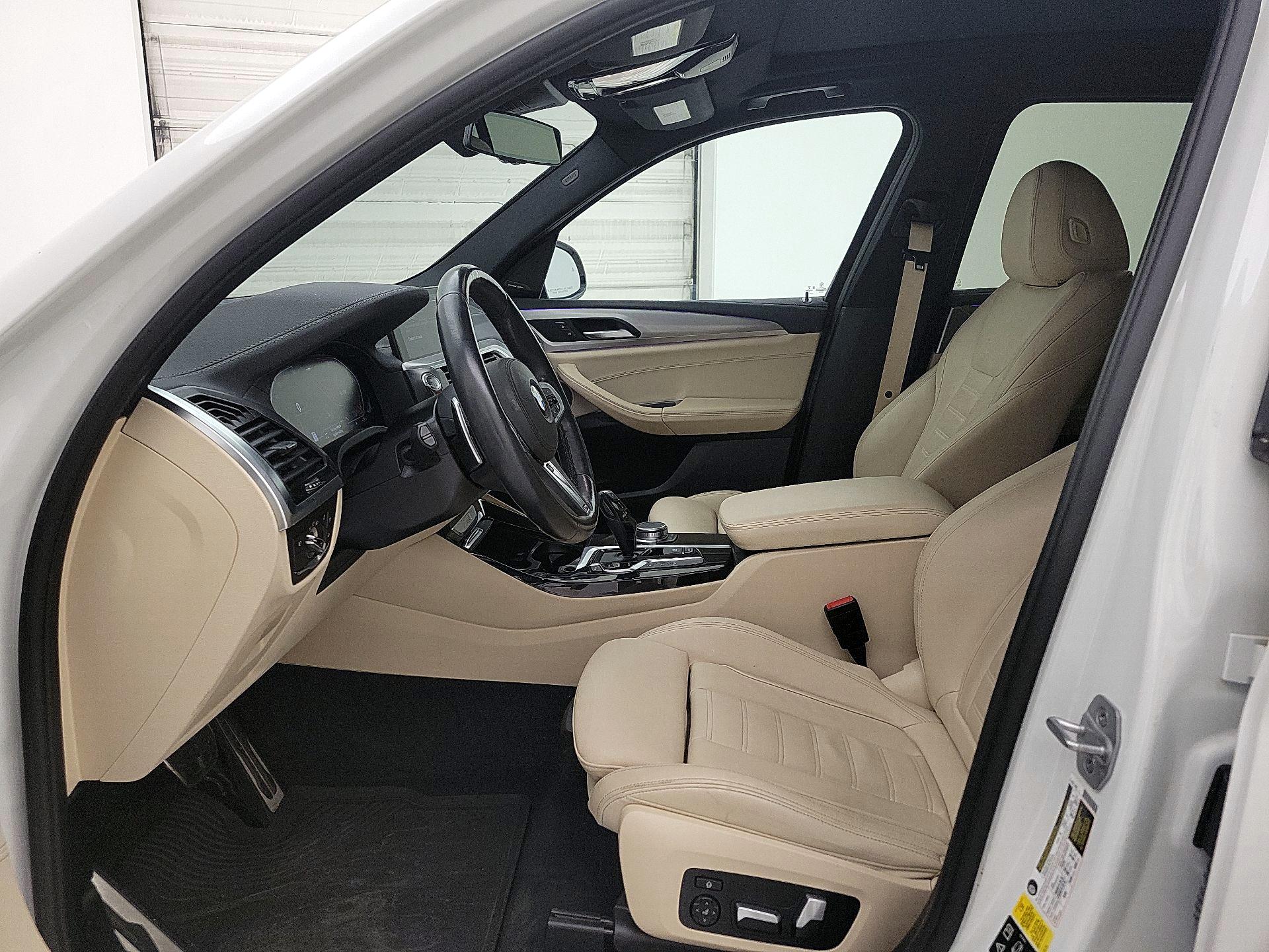 Thumbnail: 2021 BMW X3 - 11