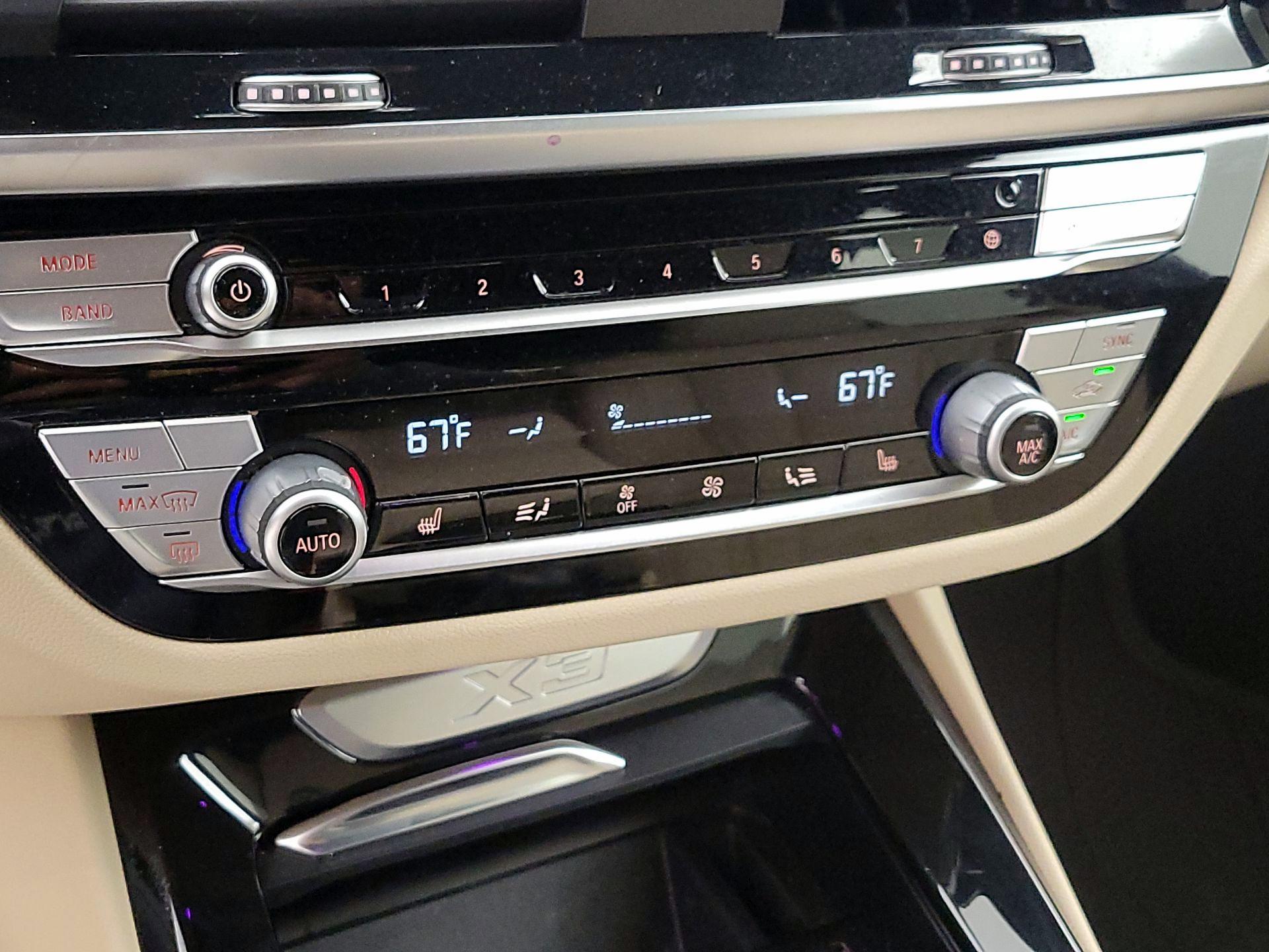 Thumbnail: 2021 BMW X3 - 16