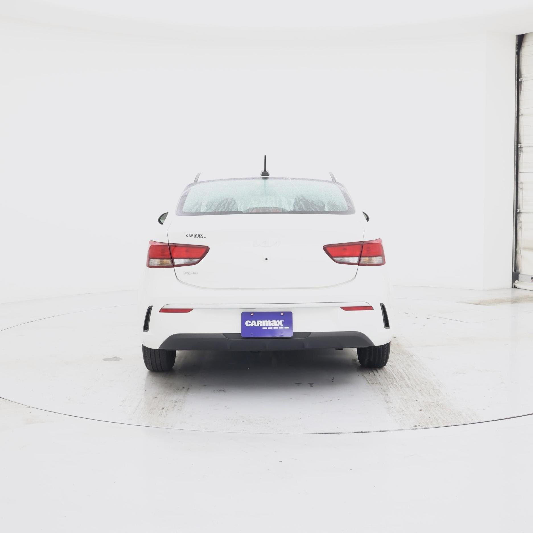 Thumbnail: 2022 Kia Rio - 6