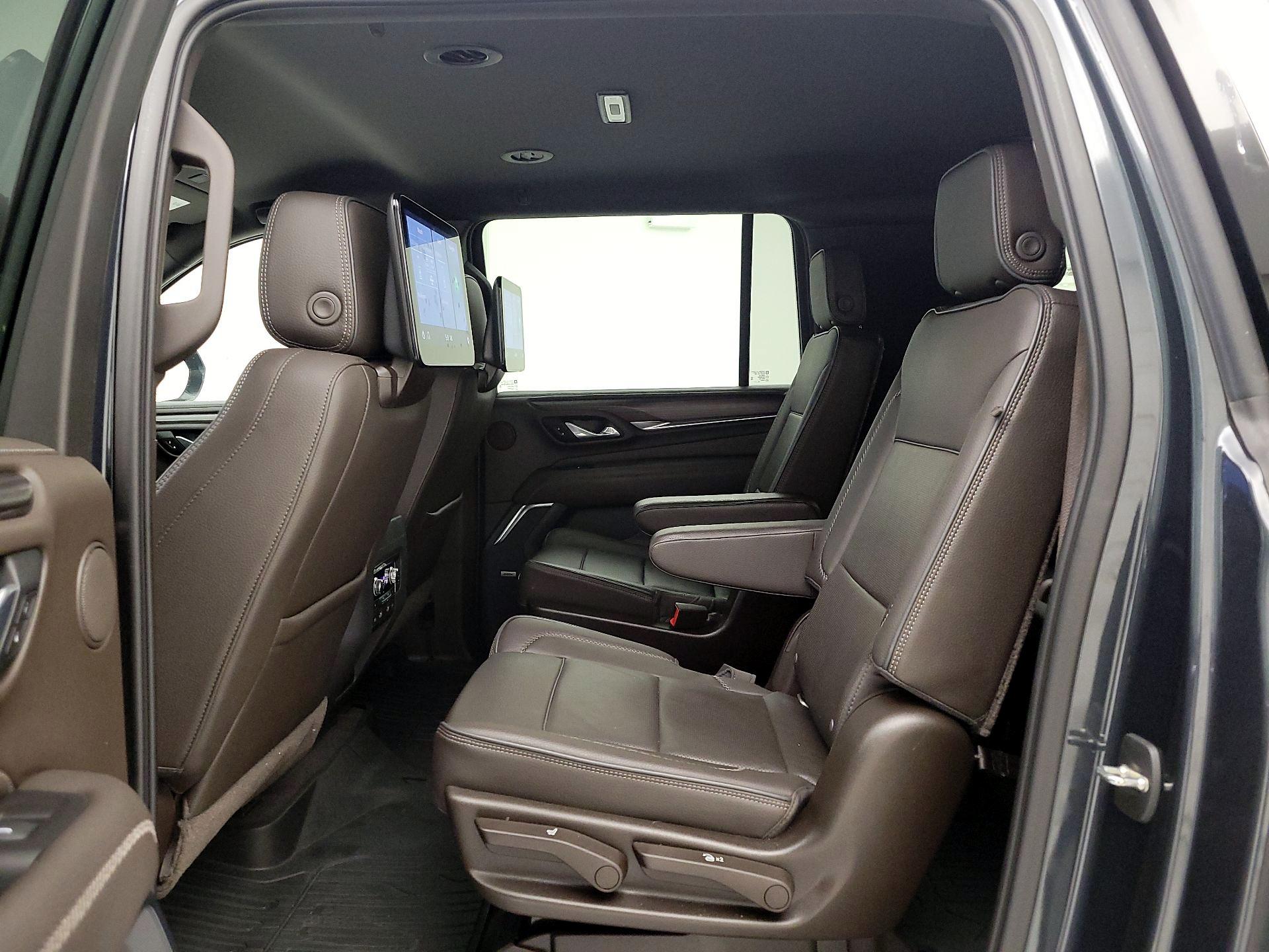 Thumbnail: 2021 GMC Yukon XL - 19