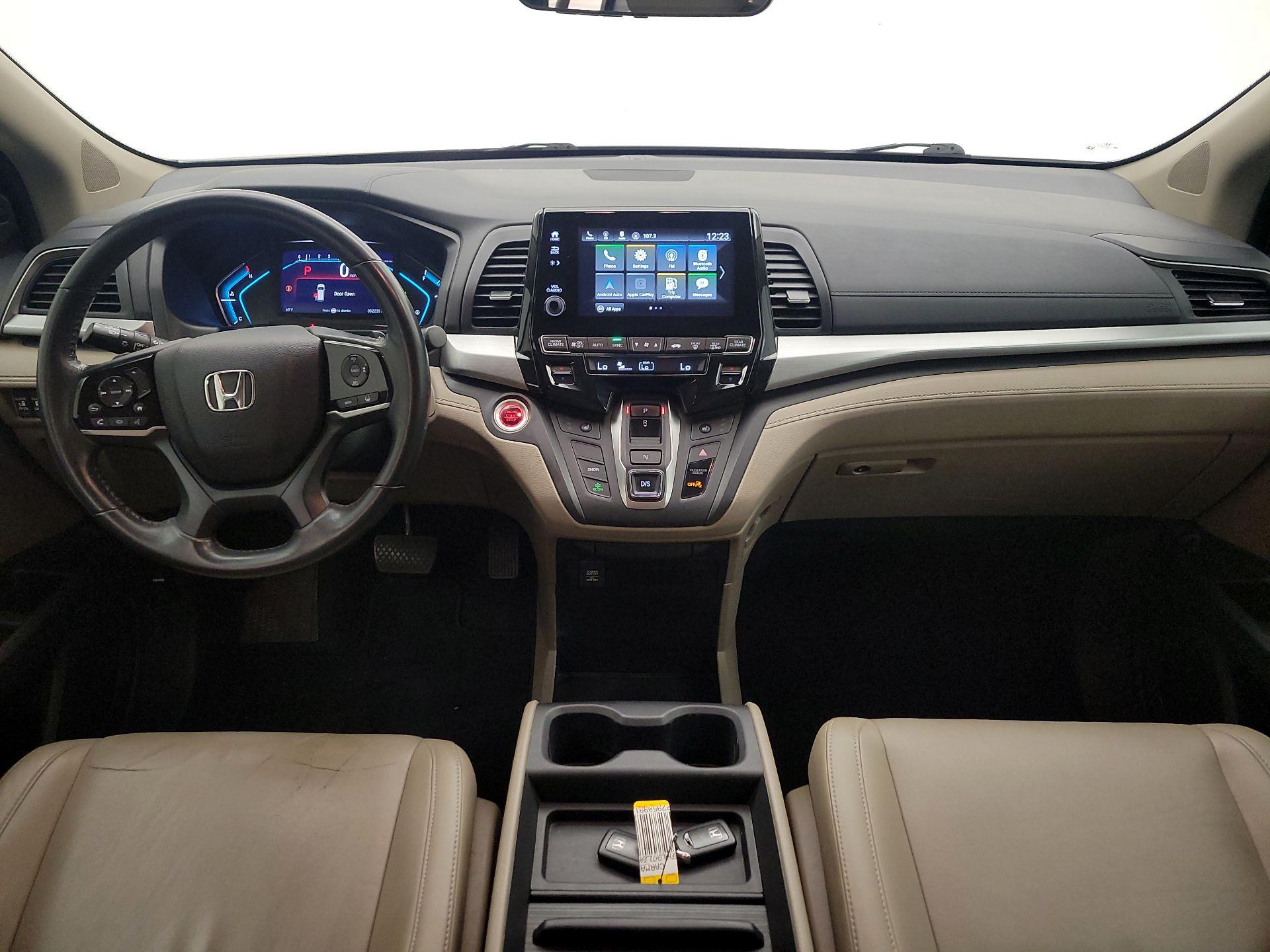 Thumbnail: 2018 Honda Odyssey - 9