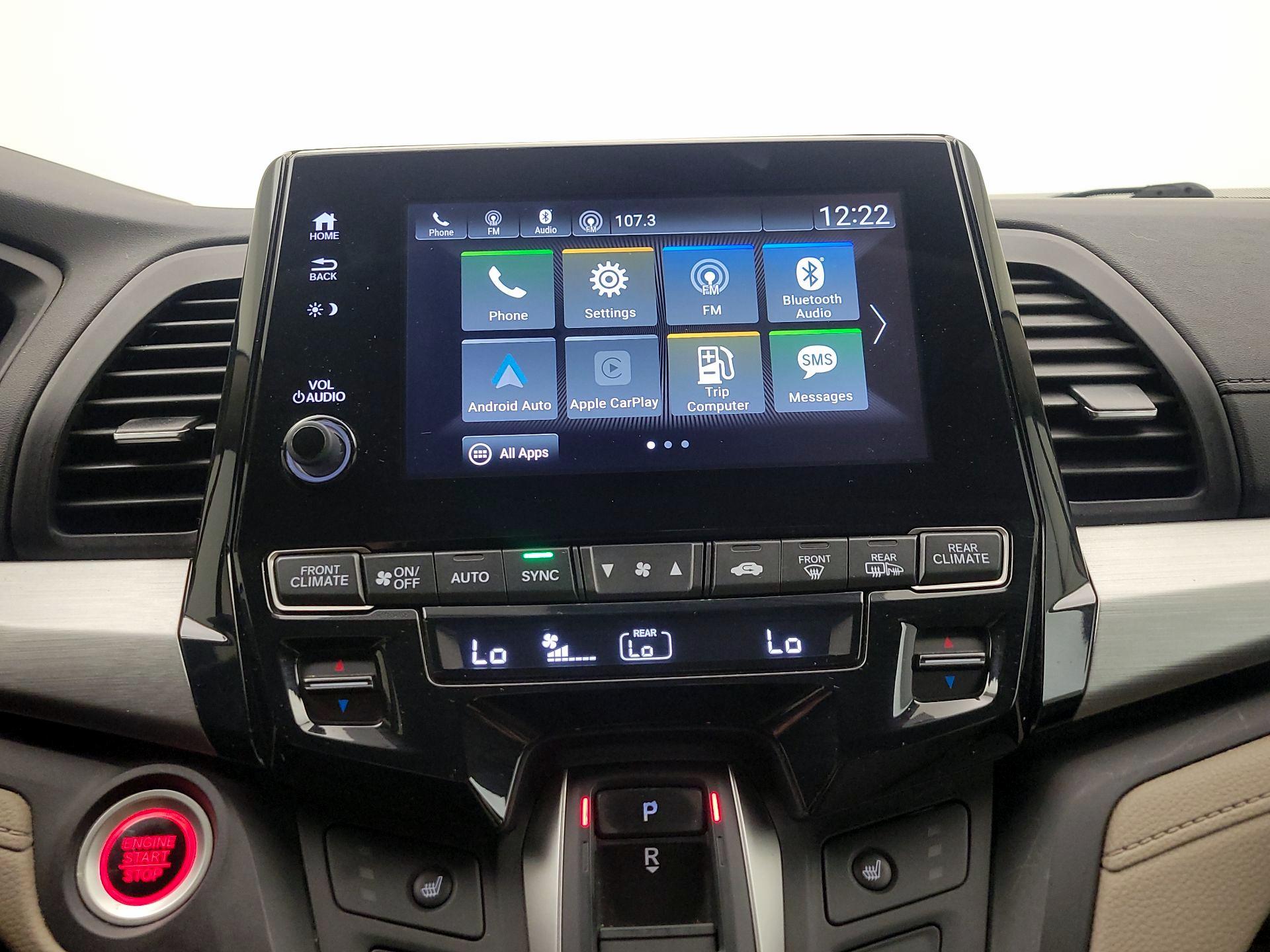 Thumbnail: 2018 Honda Odyssey - 16